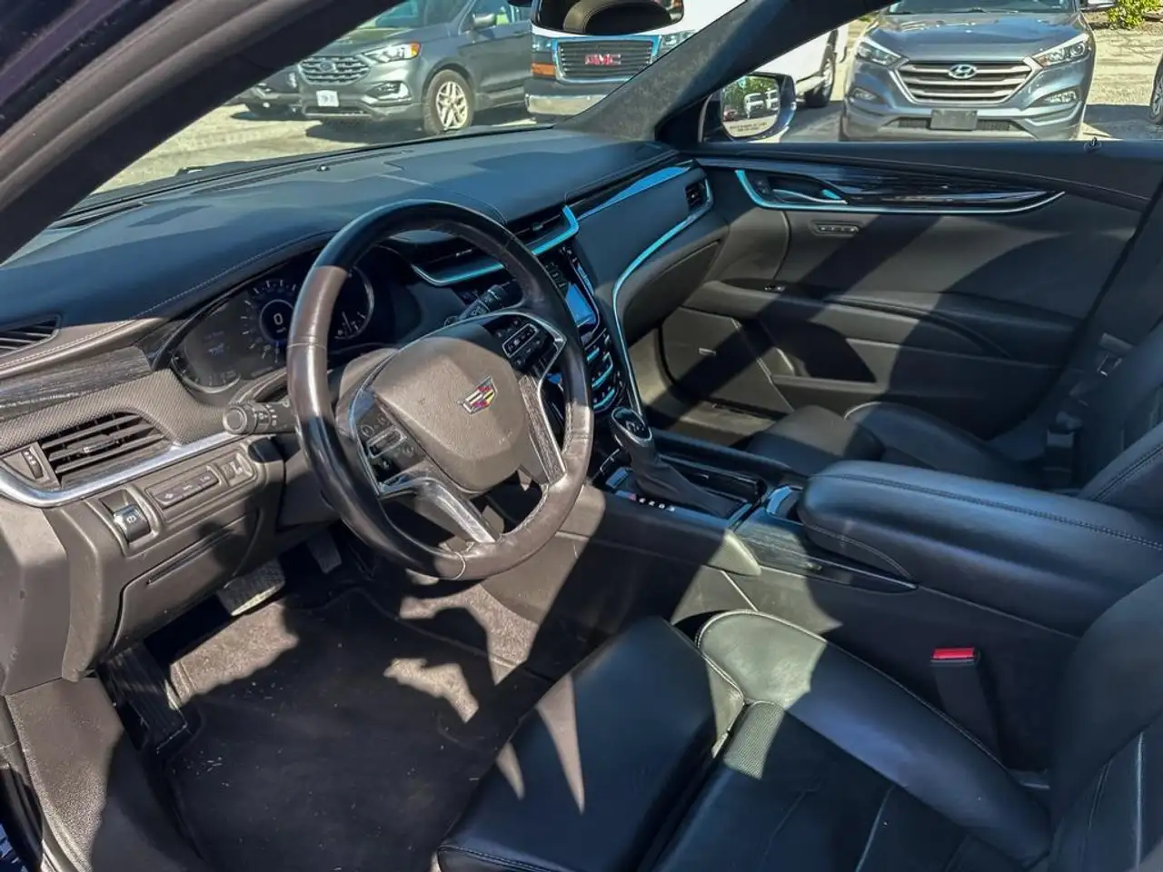 Cadillac XTS photo Cadillac XTS