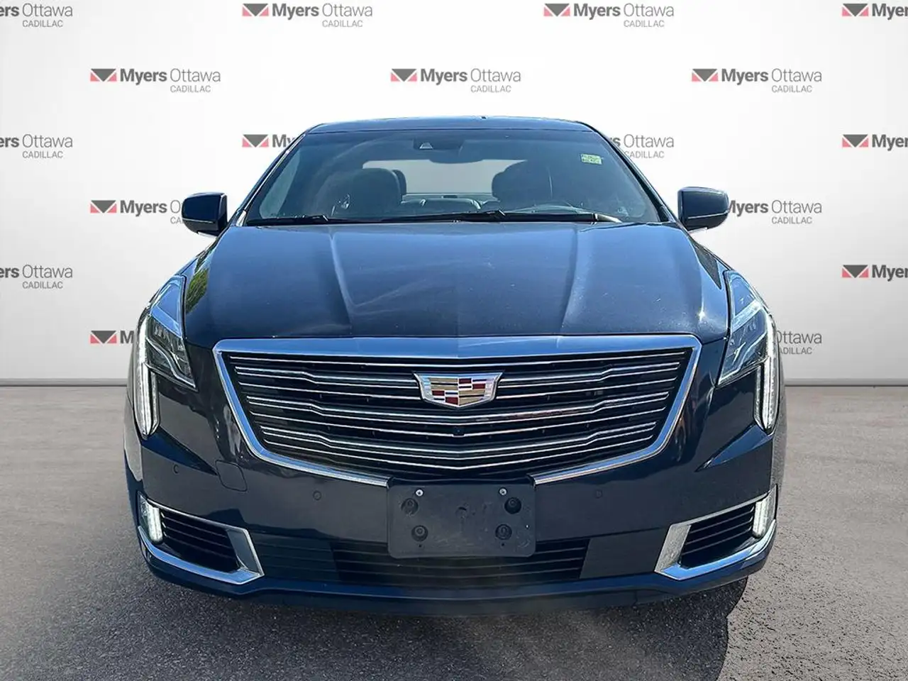 Cadillac XTS photo Cadillac XTS