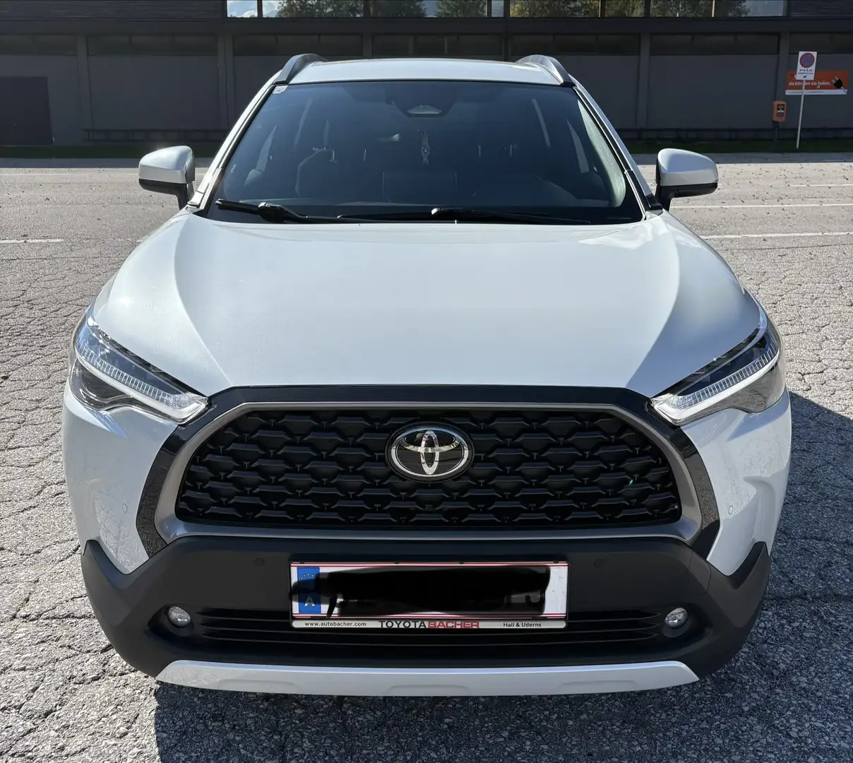 Toyota Corolla Cross 2,0 Hybrid Design AWD - 2