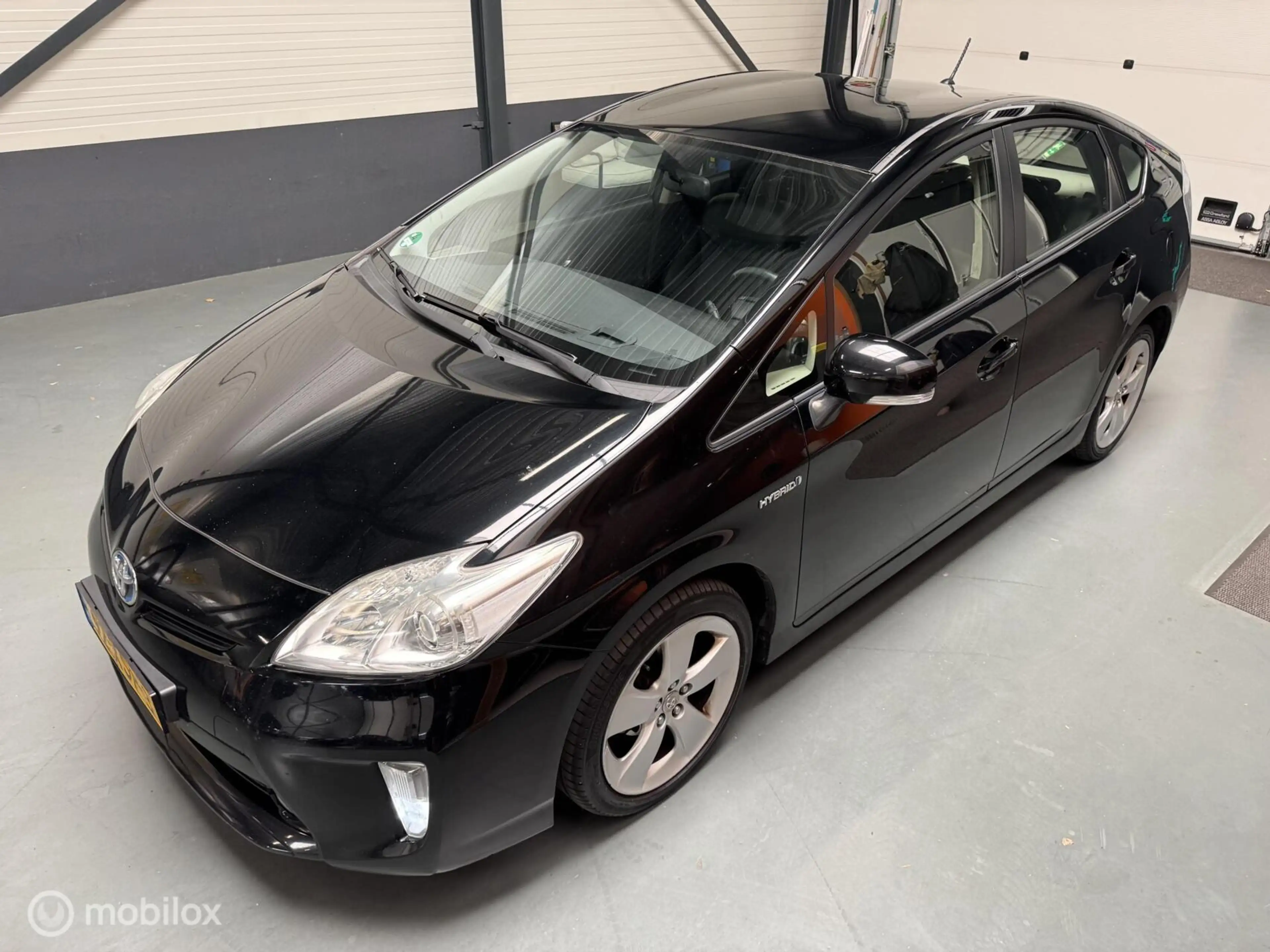Toyota Prius 1.8 Business Navi|Keyless|100% Dealer onderhouden — photo 14