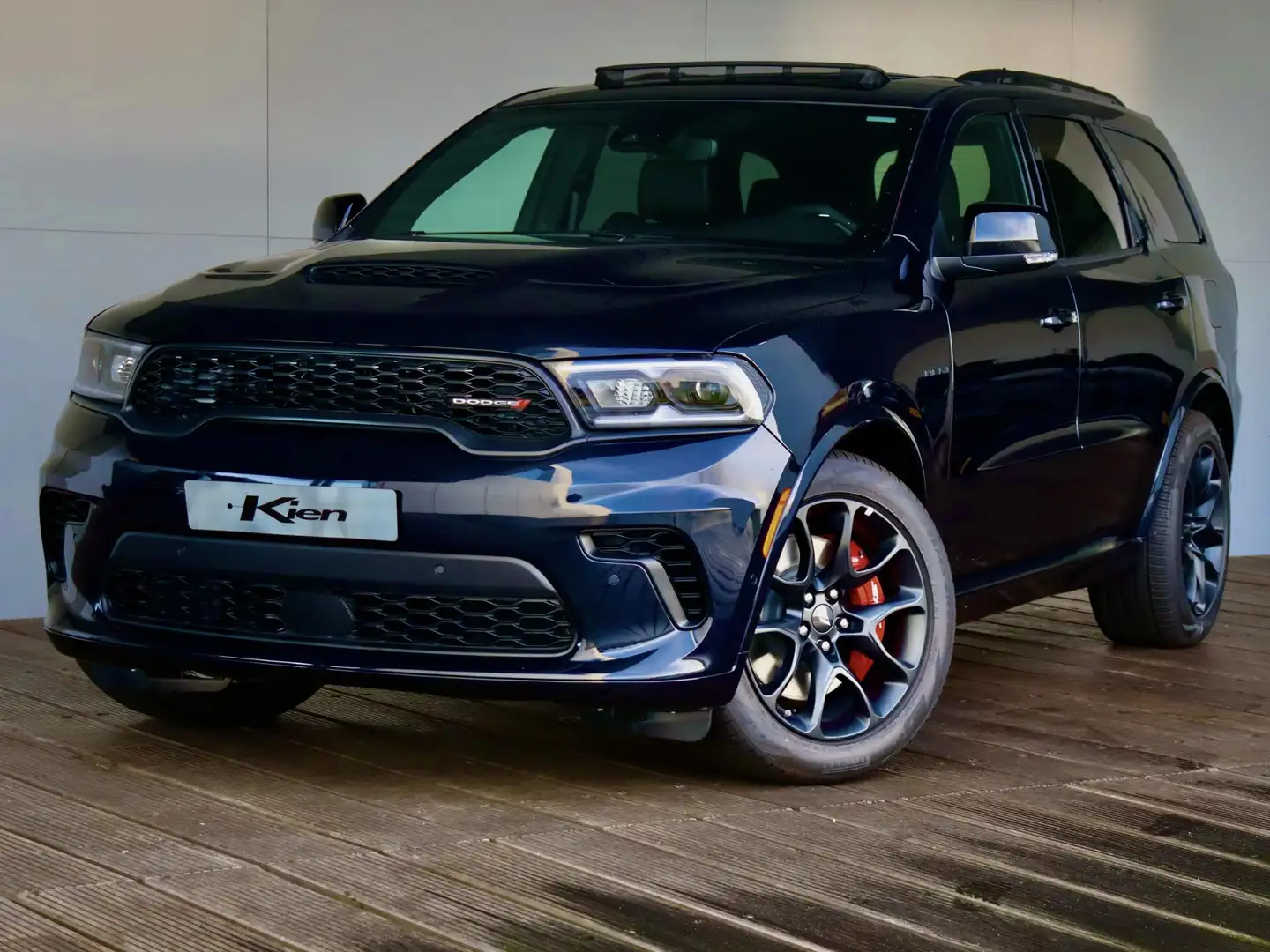 Dodge Durango R/T 5.7L V8 Dodge Durango R/T 5.7L HEMI V8 | VAN | Schwarz - 1