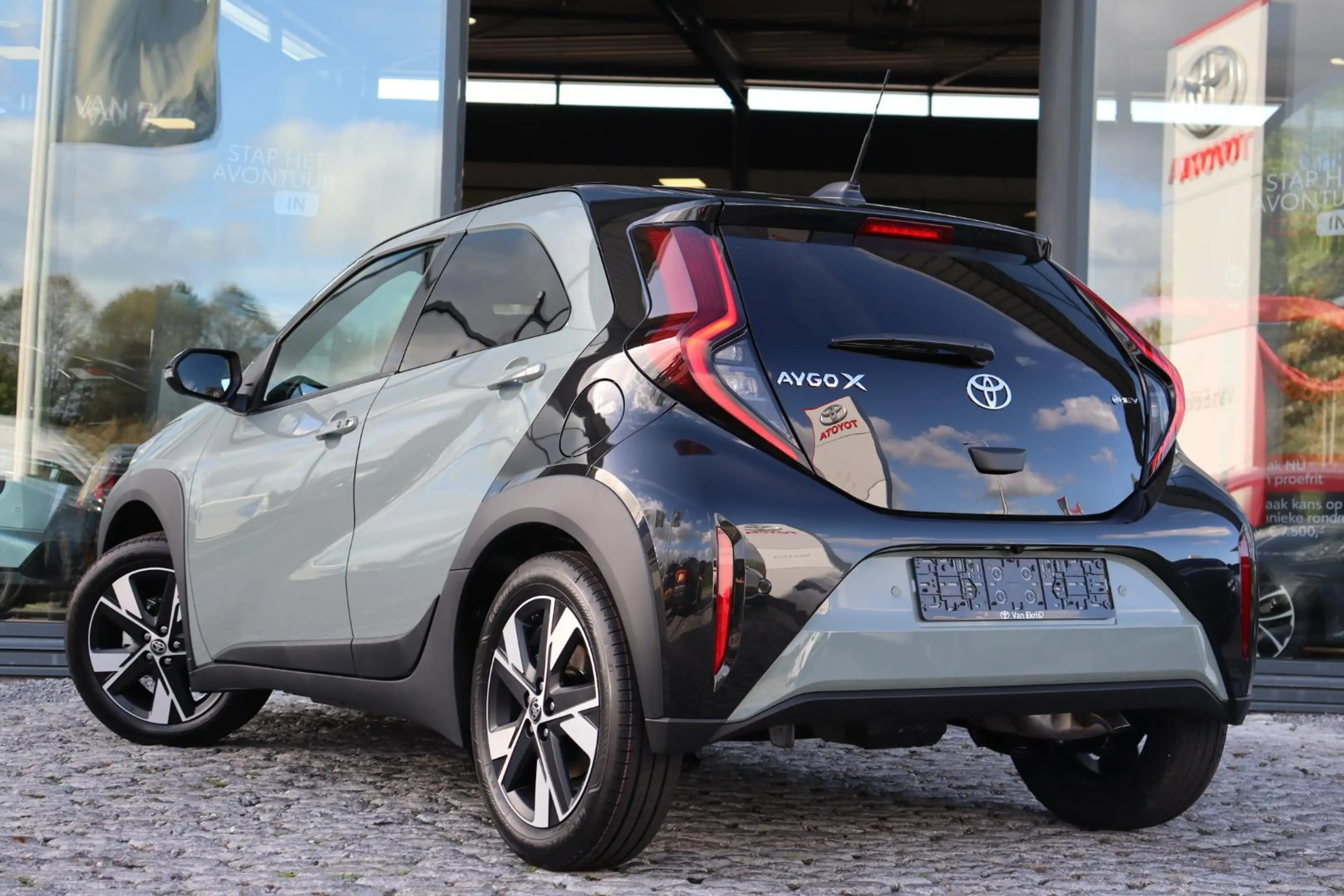 Toyota Aygo X Hybrid 115 pulse Easy pack € 1.750 inruil voordeel — photo 5