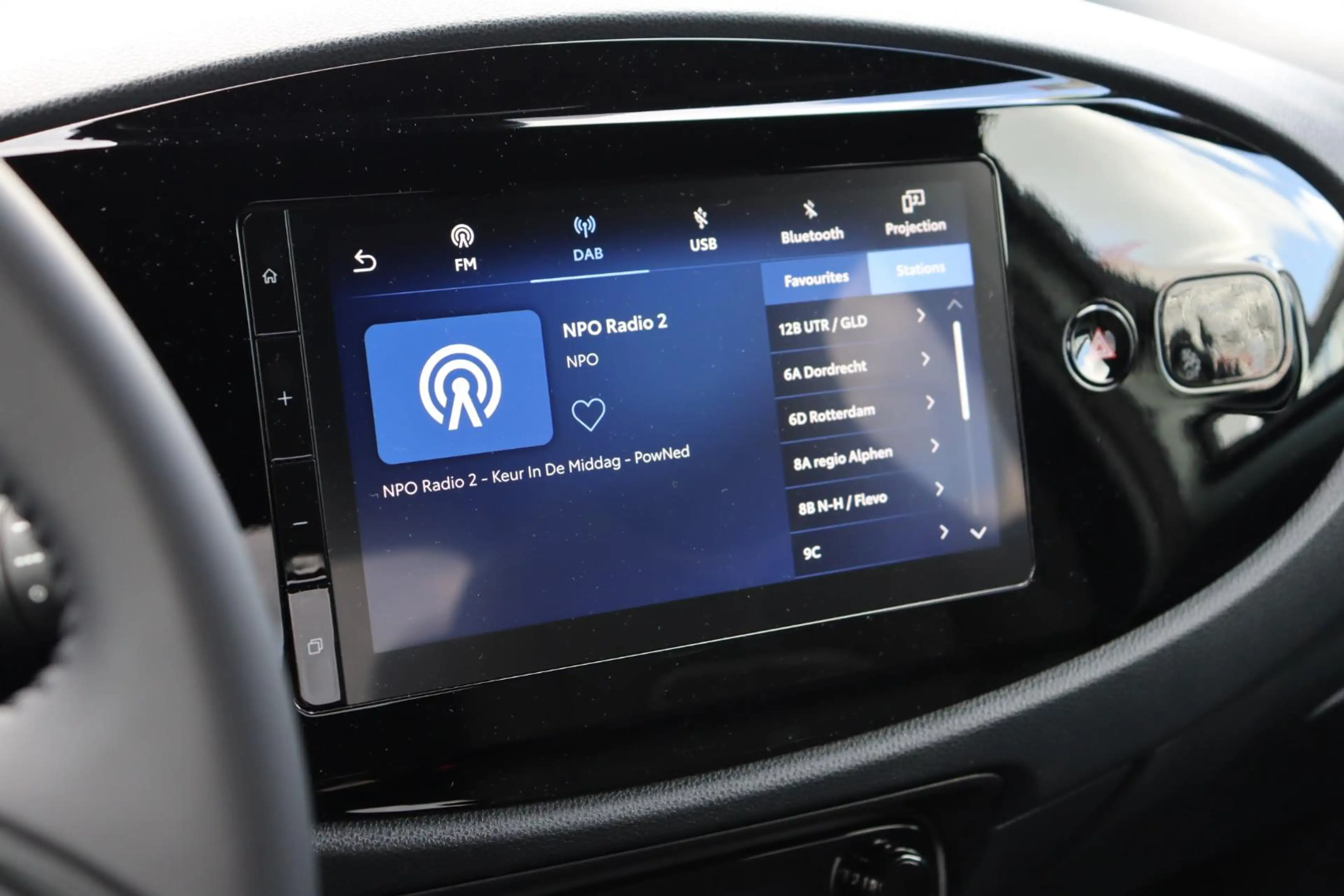 Toyota Aygo X Hybrid 115 pulse Easy pack € 1.750 inruil voordeel — photo 8