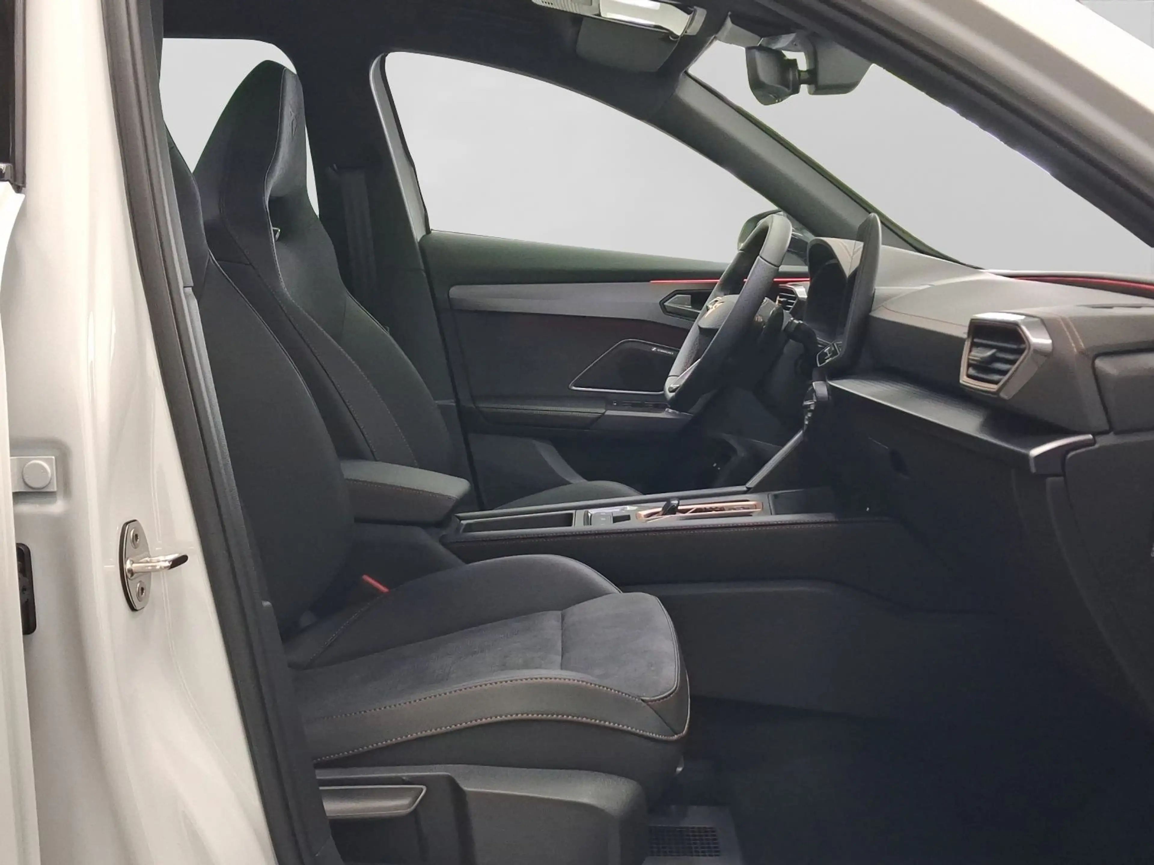 CUPRA Formentor 1.5 e-HYBRID DSG VZ AREA VIEW SENNHEIS — photo 4