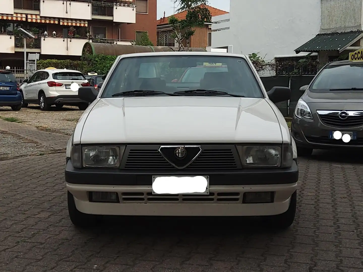 Alfa Romeo 75 2.0i Twin Spark Bianco - 2
