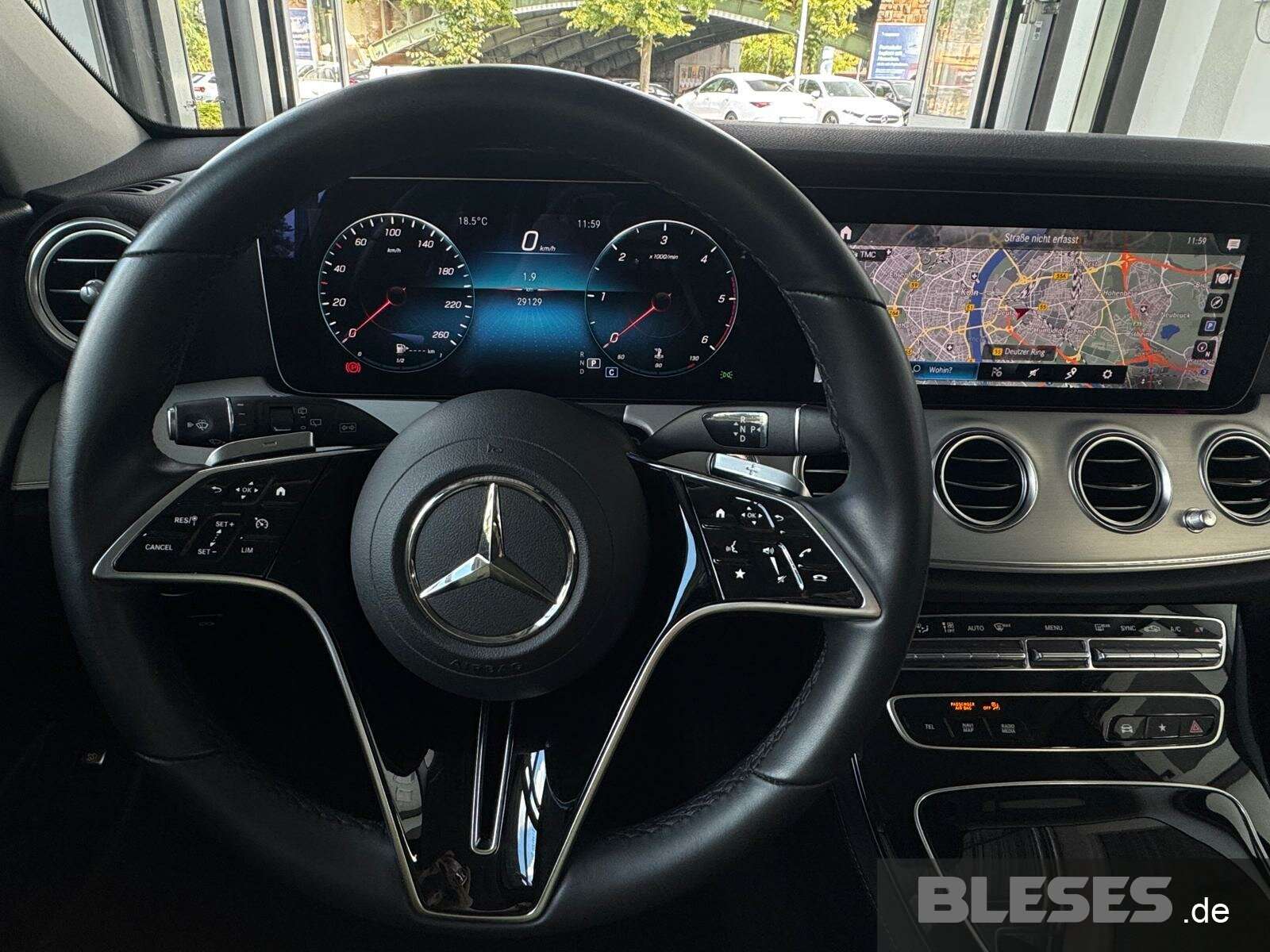 Mercedes-Benz E 220