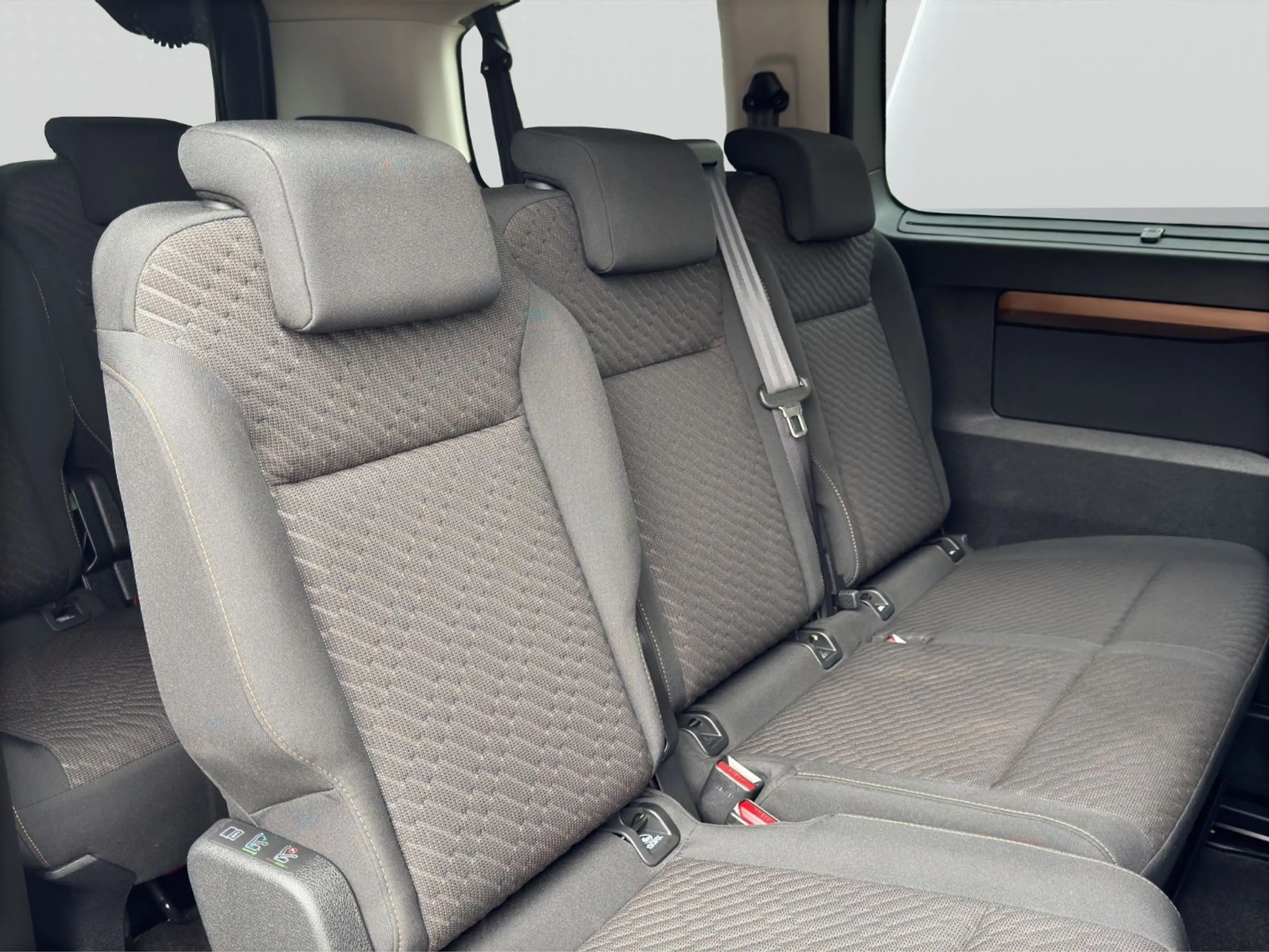 Toyota Proace Verso 2.0 D-4D Automatik L1 (M)  Team D — photo 18