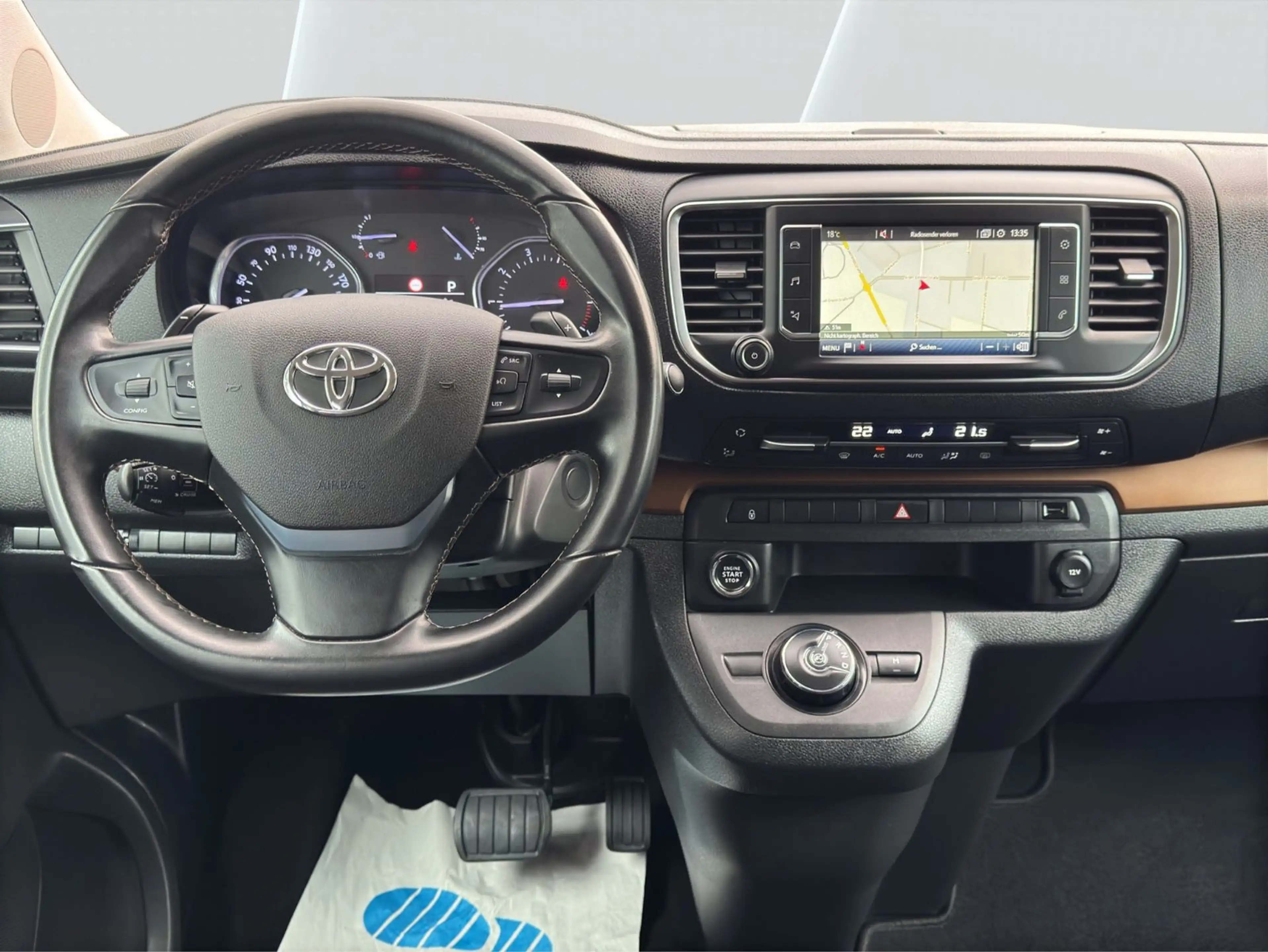 Toyota Proace Verso 2.0 D-4D Automatik L1 (M)  Team D — photo 15