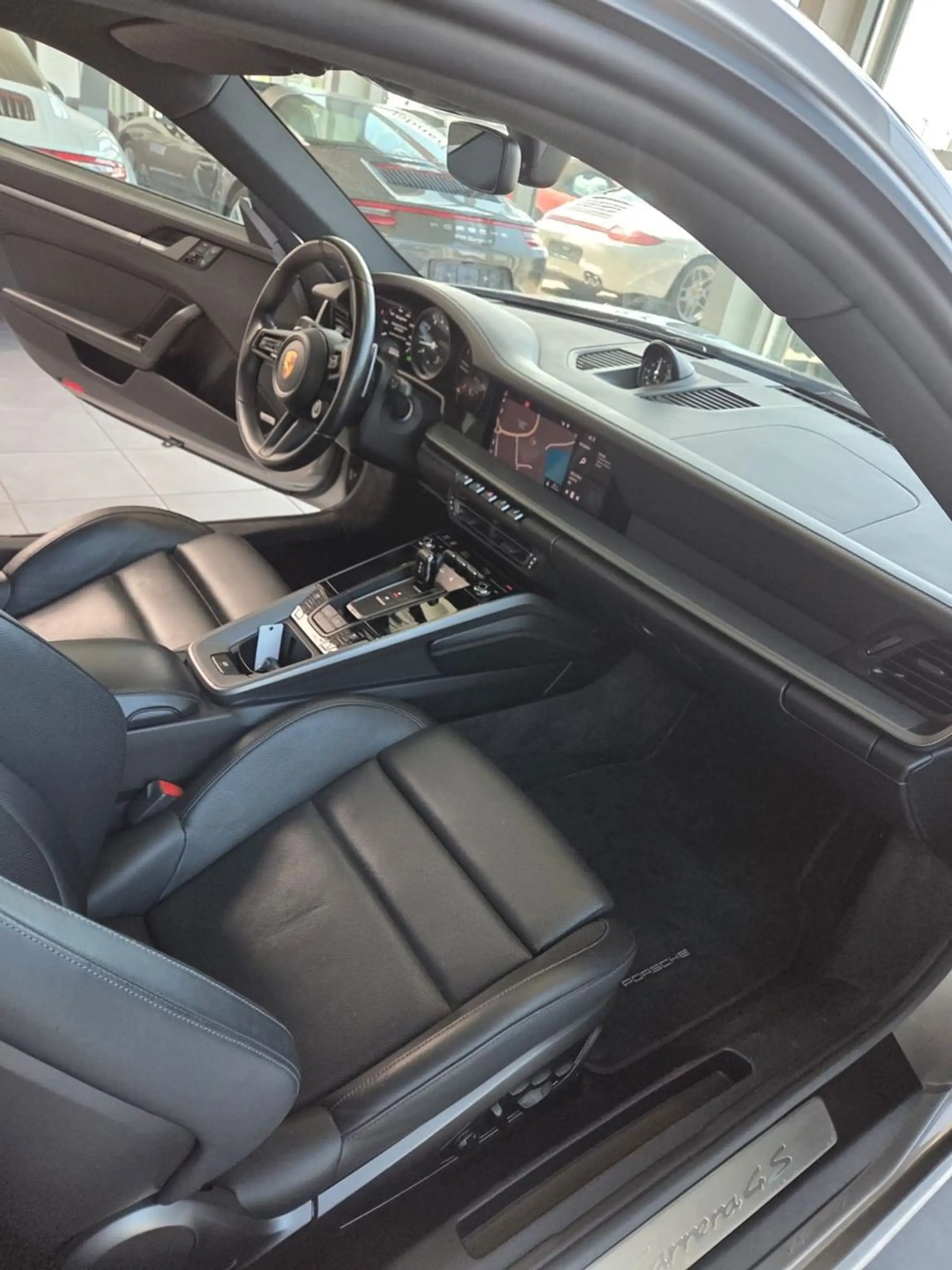 Porsche 911 Carrera 4S Sport Design VollAusst. — photo 12