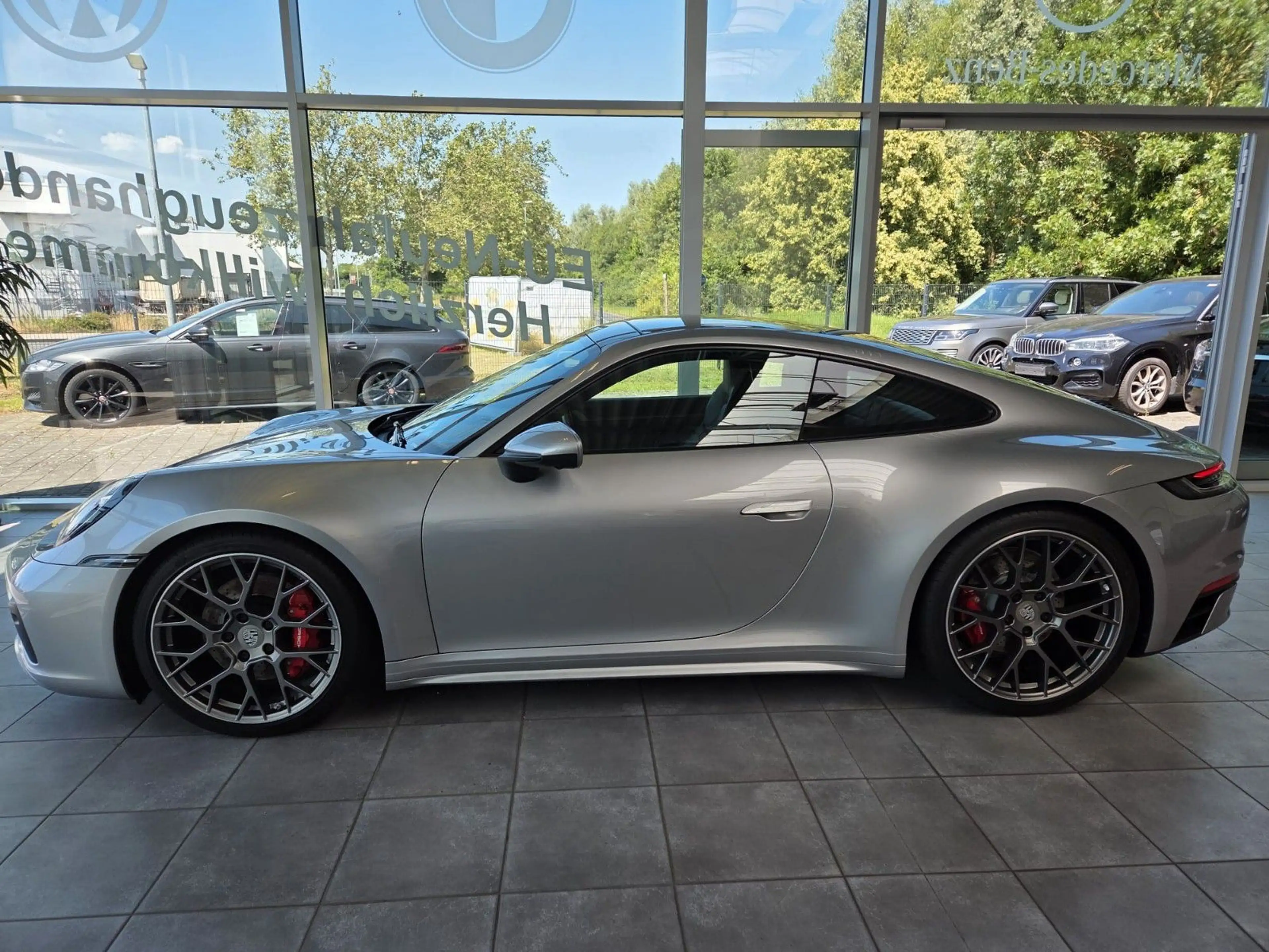 Porsche 911 Carrera 4S Sport Design VollAusst. — photo 2