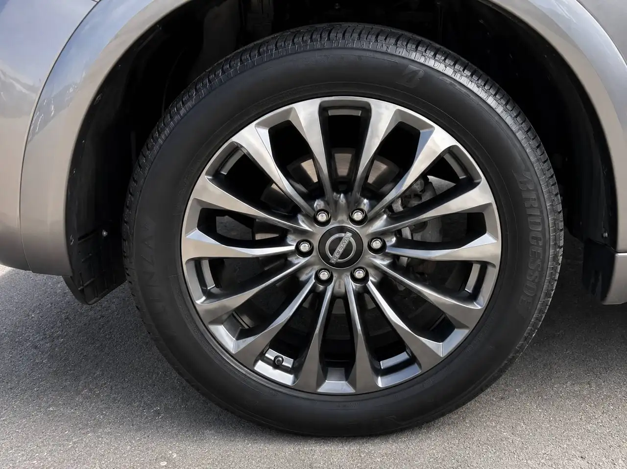 Nissan Armada photo Nissan Armada