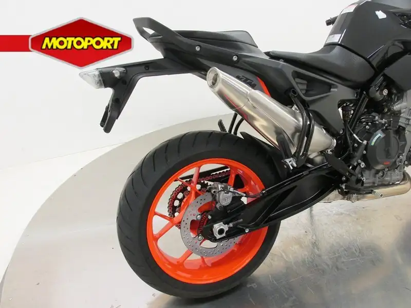 KTM 790 Duke - foto 8