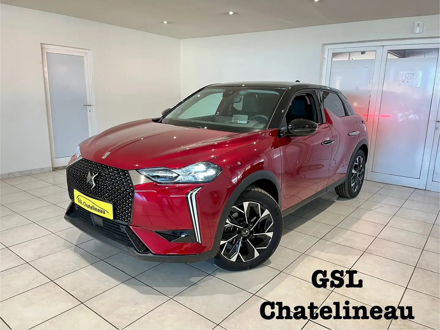 DS Automobiles DS 3 Crossback 50 kWh 136cv E-Tense Automatique rouge 03/23 192km Rood - 1