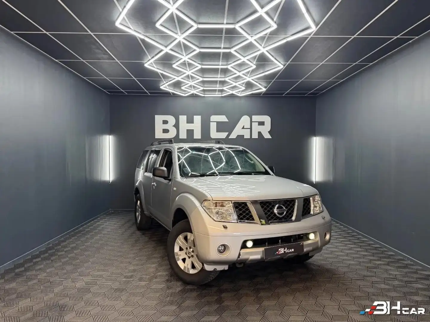Nissan Pathfinder 2.5 DCI 175CV CONFORT 4WD BVA - 1
