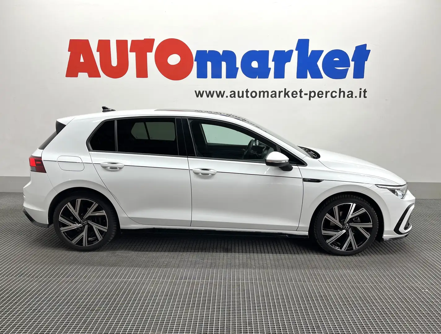Volkswagen Golf 1.5 tsi evo R-Line 150cv Biały - 1