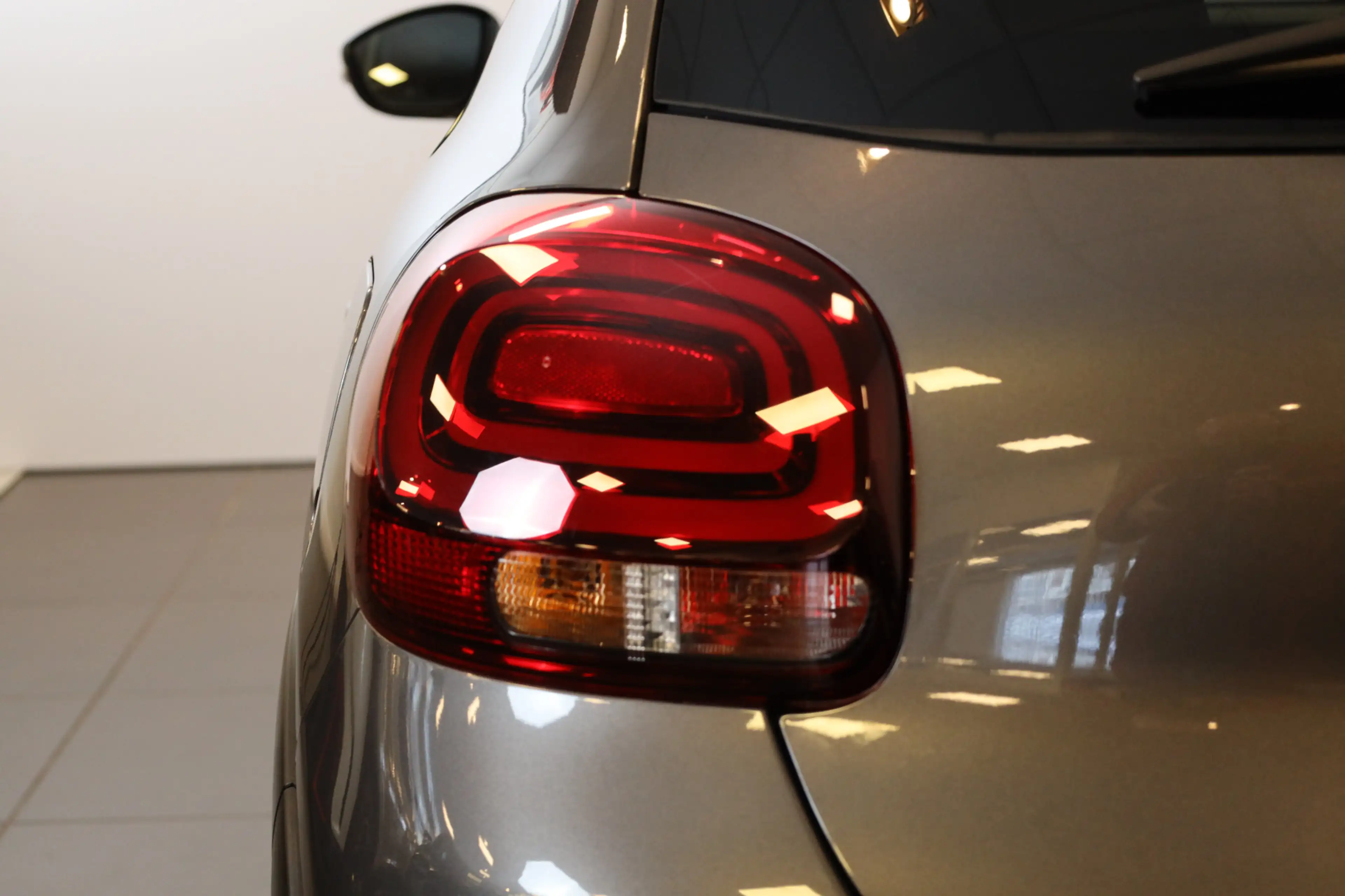 Citroen C3 PT 110 Shine Automaat-6 17" | Camera | Parkeersens — photo 13