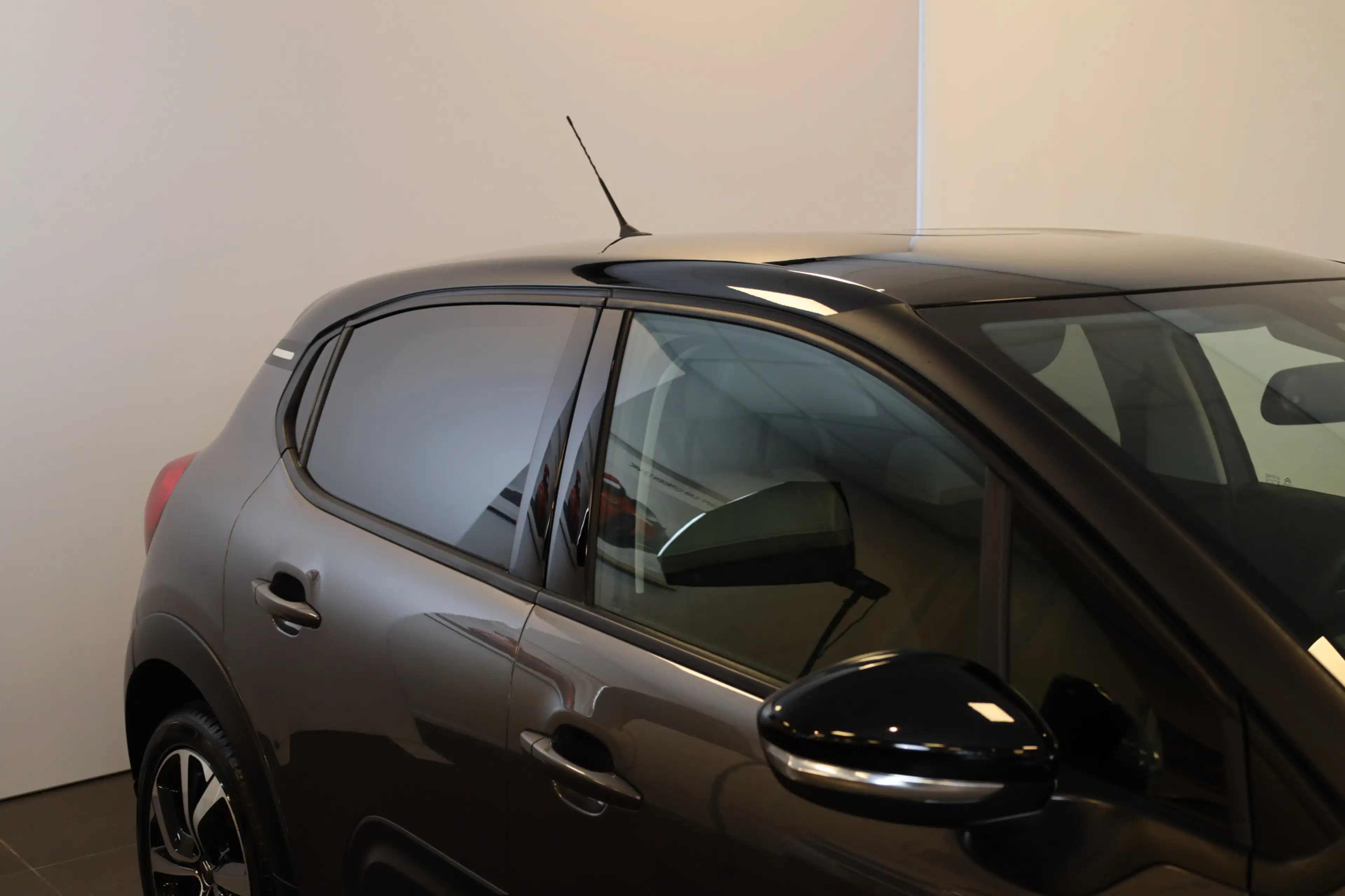 Citroen C3 PT 110 Shine Automaat-6 17" | Camera | Parkeersens — photo 3