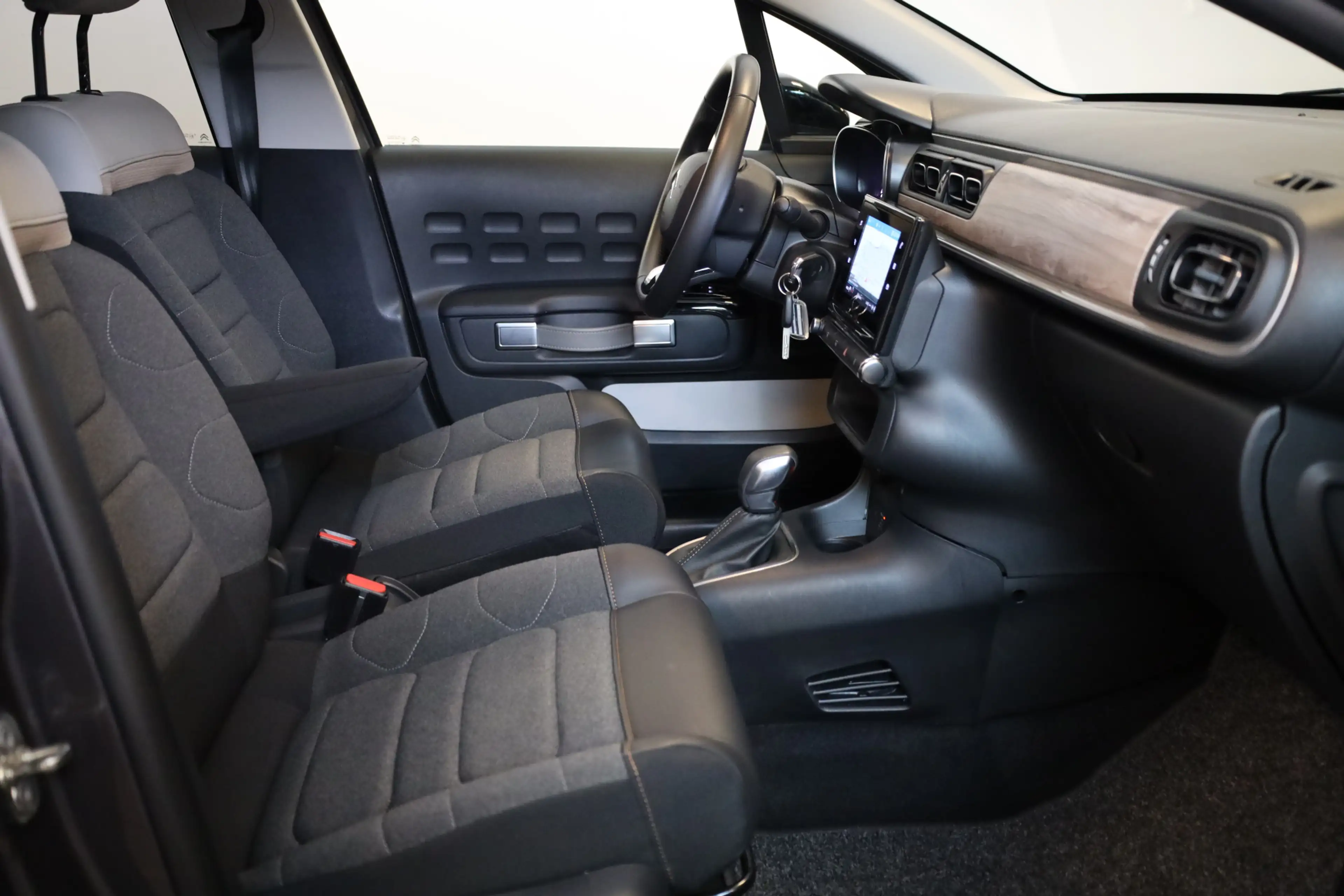 Citroen C3 PT 110 Shine Automaat-6 17" | Camera | Parkeersens — photo 8