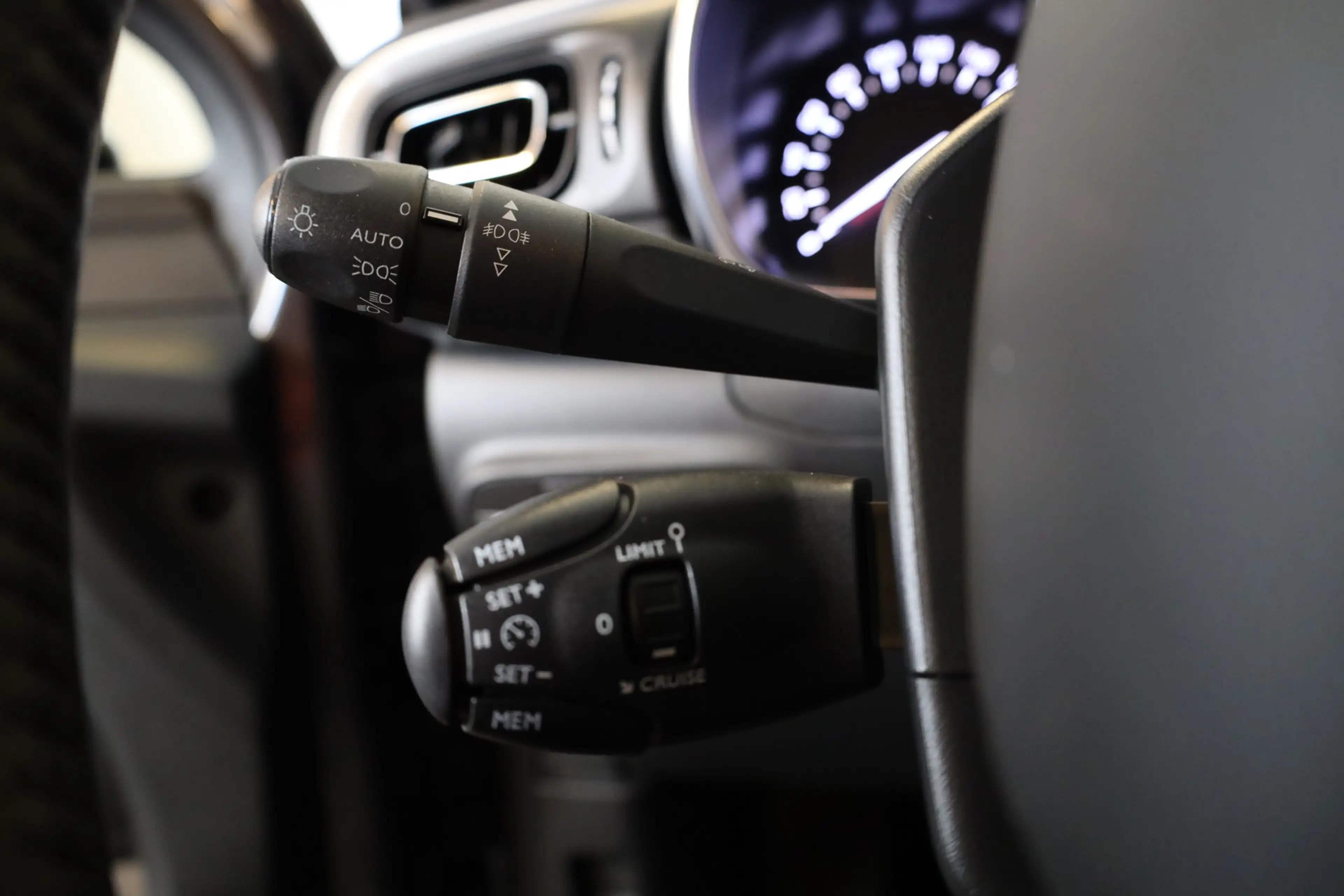 Citroen C3 PT 110 Shine Automaat-6 17" | Camera | Parkeersens — photo 25