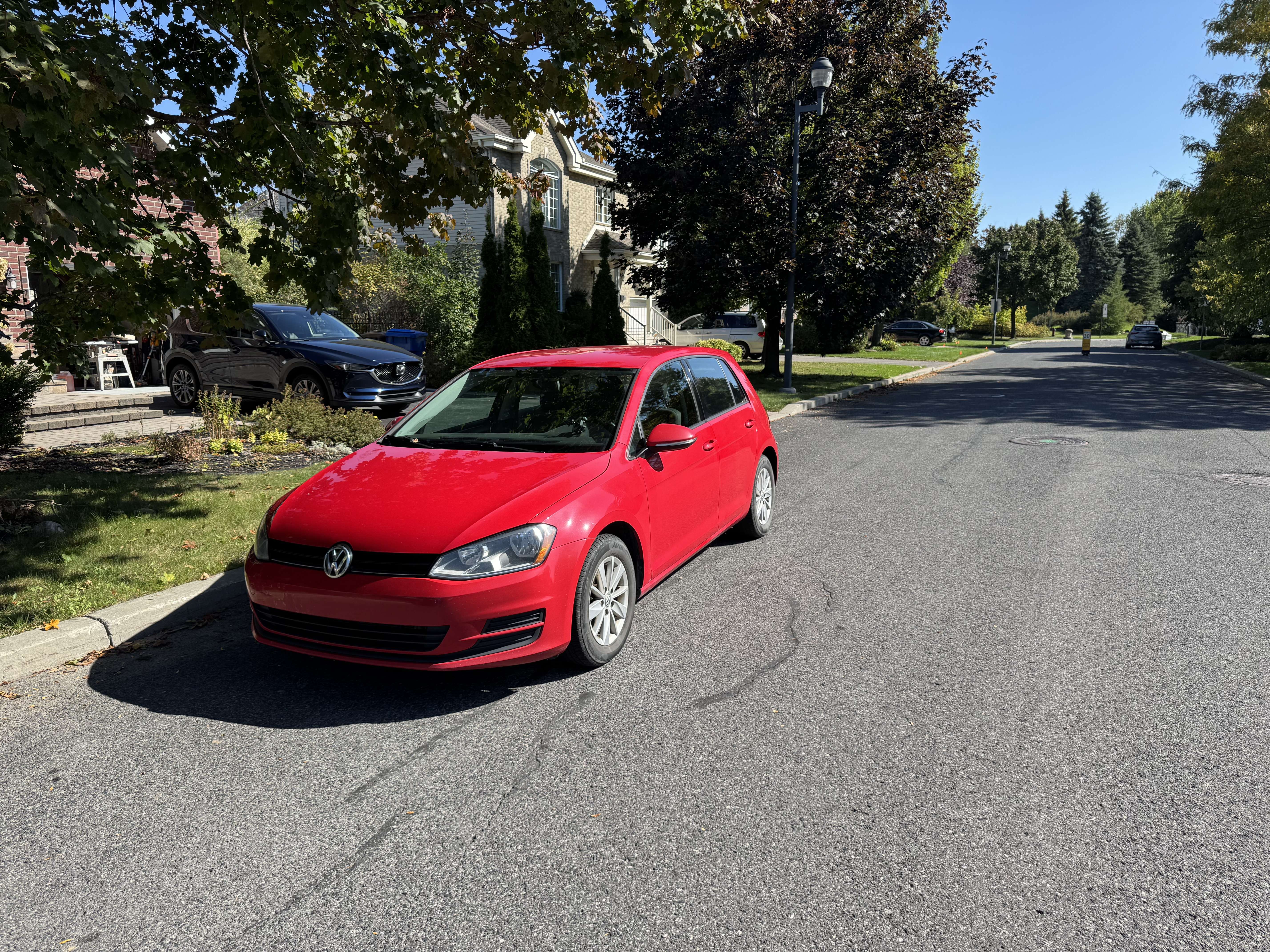 2015 Volkswagen Golf Trendline alt 2