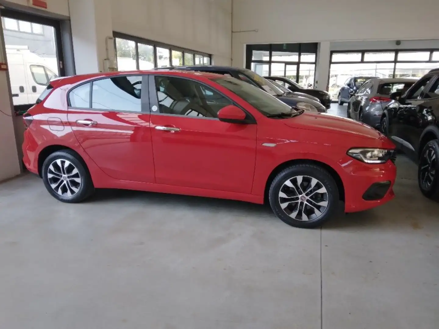 Fiat Tipo 1.3 Mjt S&S 5 porte Mirror Rosso - 2