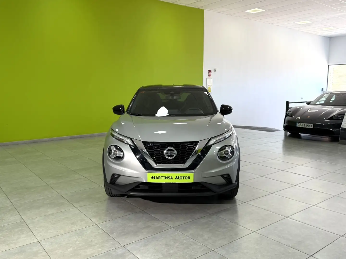 Nissan Juke 1.0 DIG-T N-Connecta 4x2 114 Plateado - 2