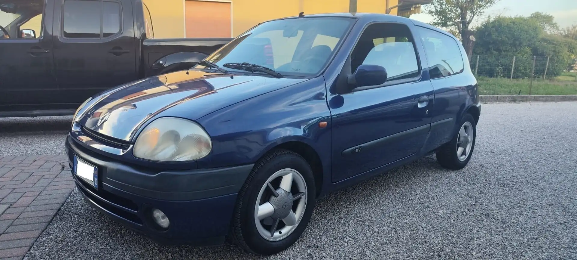 Renault Clio Clio 1.6 16V cat 3 porte Blu/Azzurro - 1