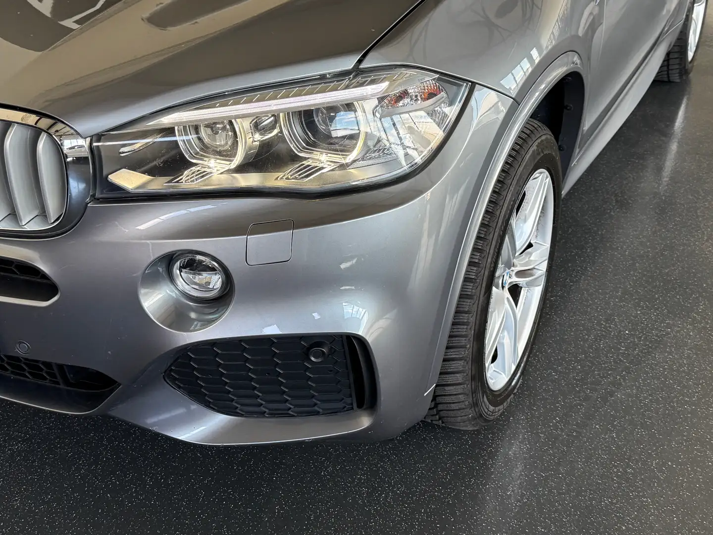 BMW X5 xDrive 40 d M-Sportpaket Sportautomatik Finanzieru Gris - 2