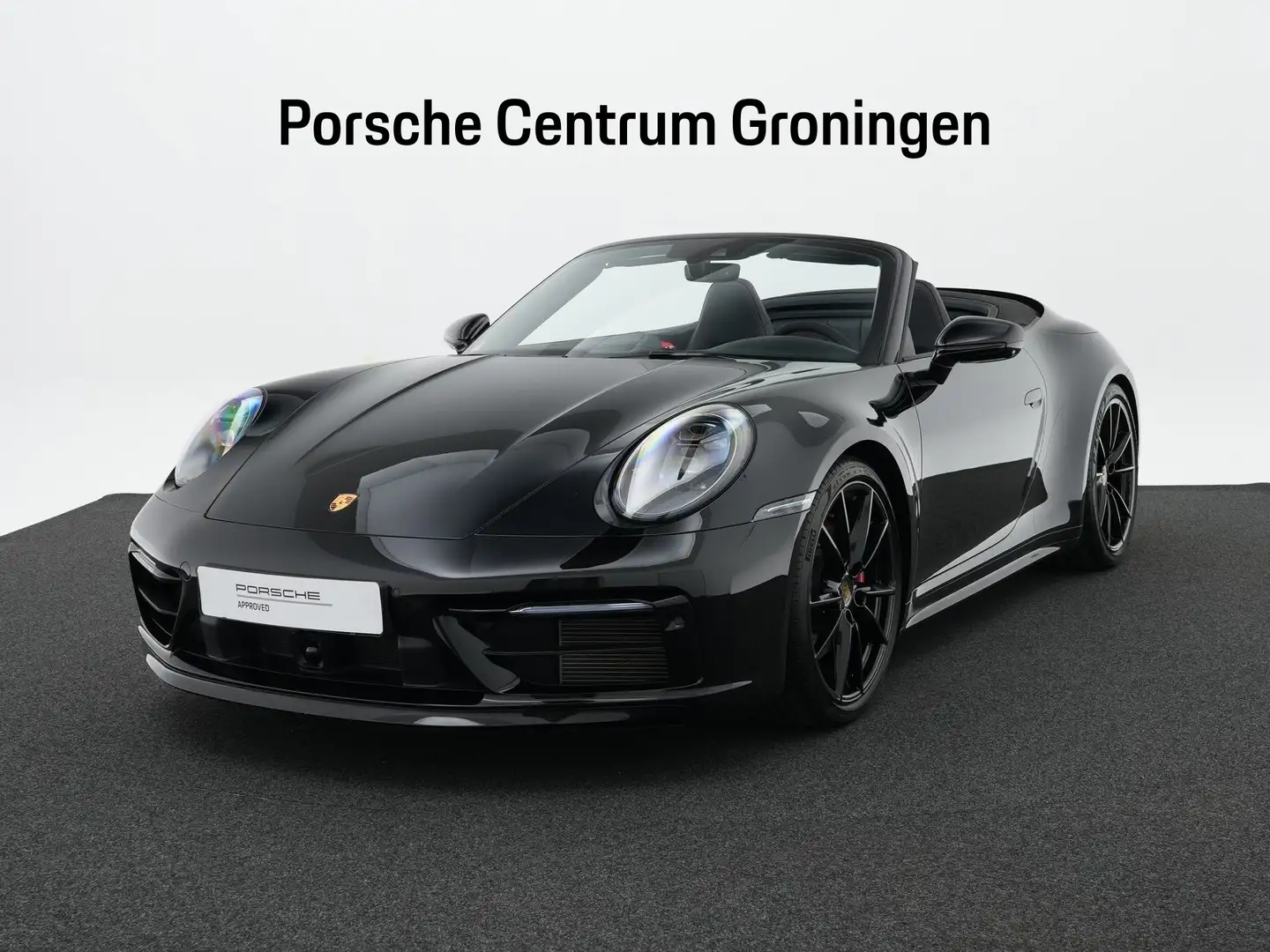 Porsche 992 Carrera 4S Cabriolet Zwart - 1