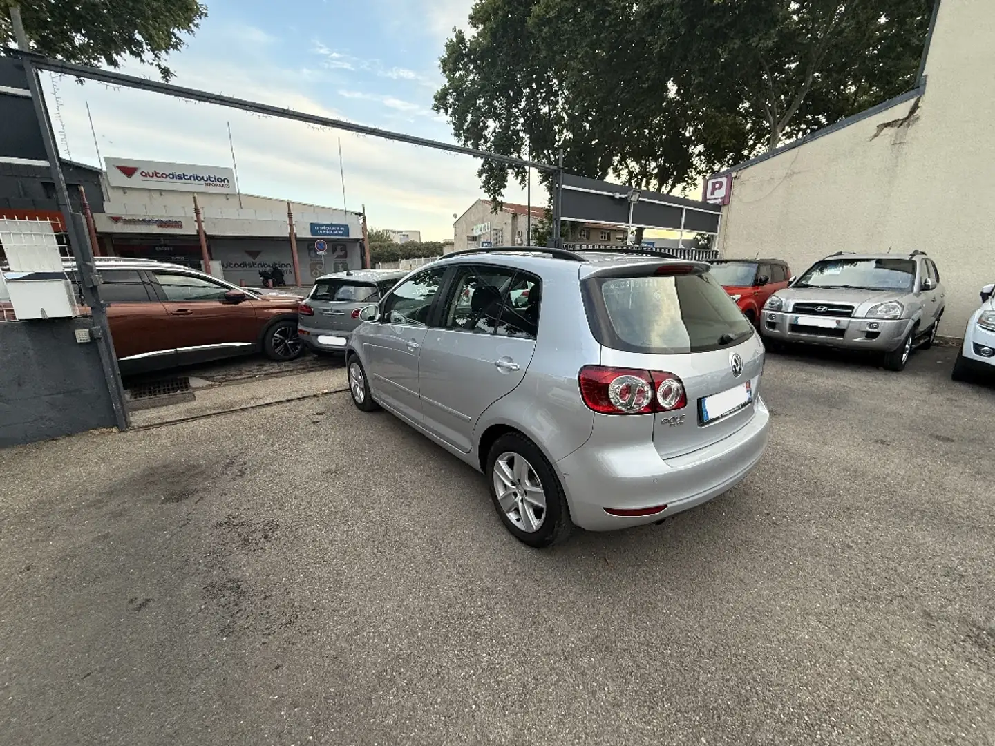 Volkswagen Golf Plus 1.6 TDI 105 Confortline - 2
