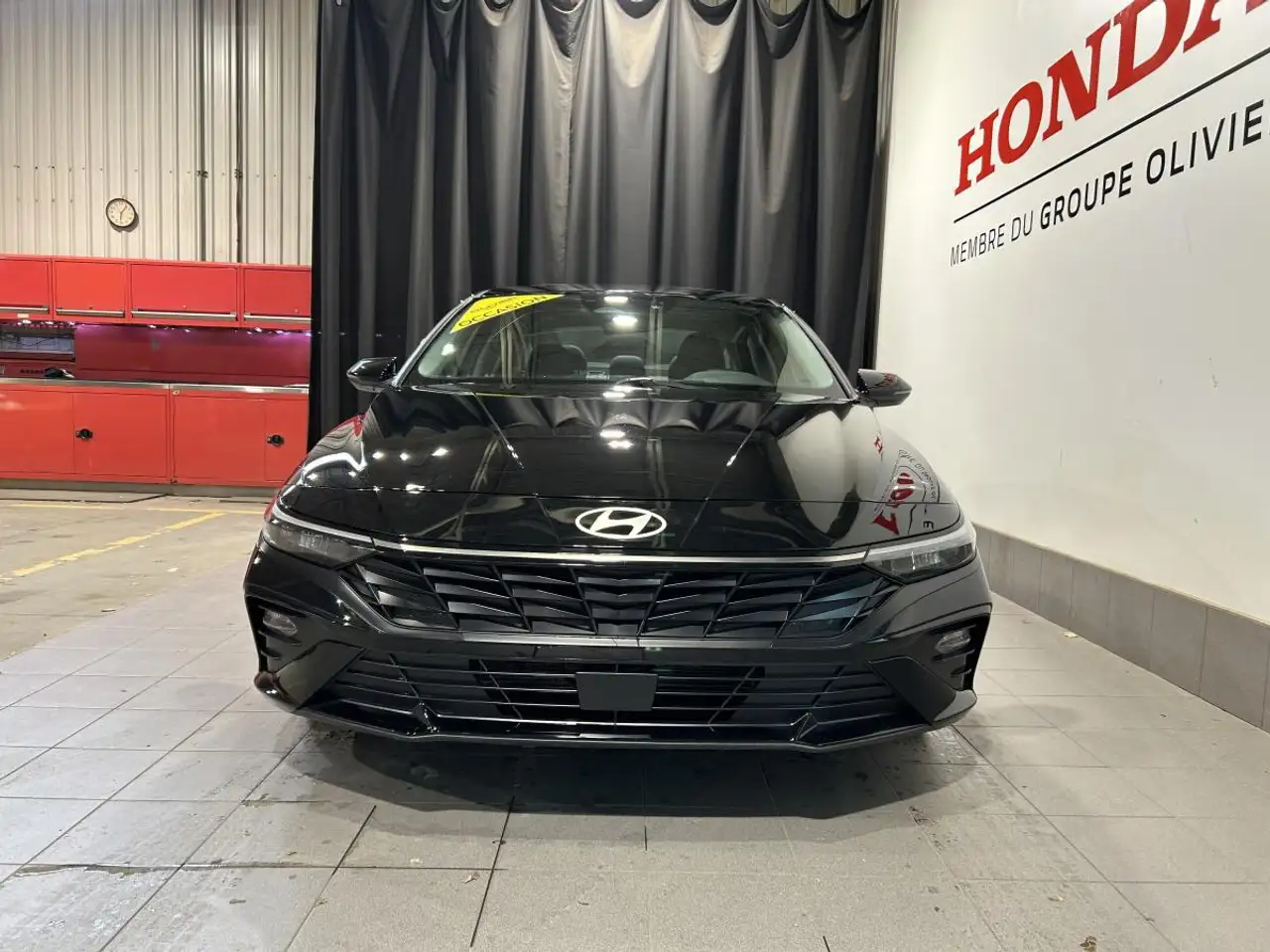 Hyundai ELANTRA снимка Hyundai ELANTRA