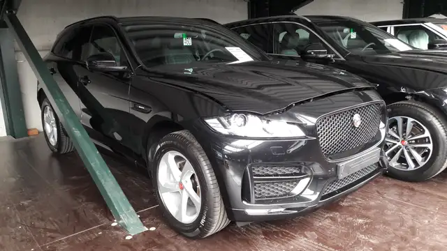 Jaguar F-Pace R-SPORT