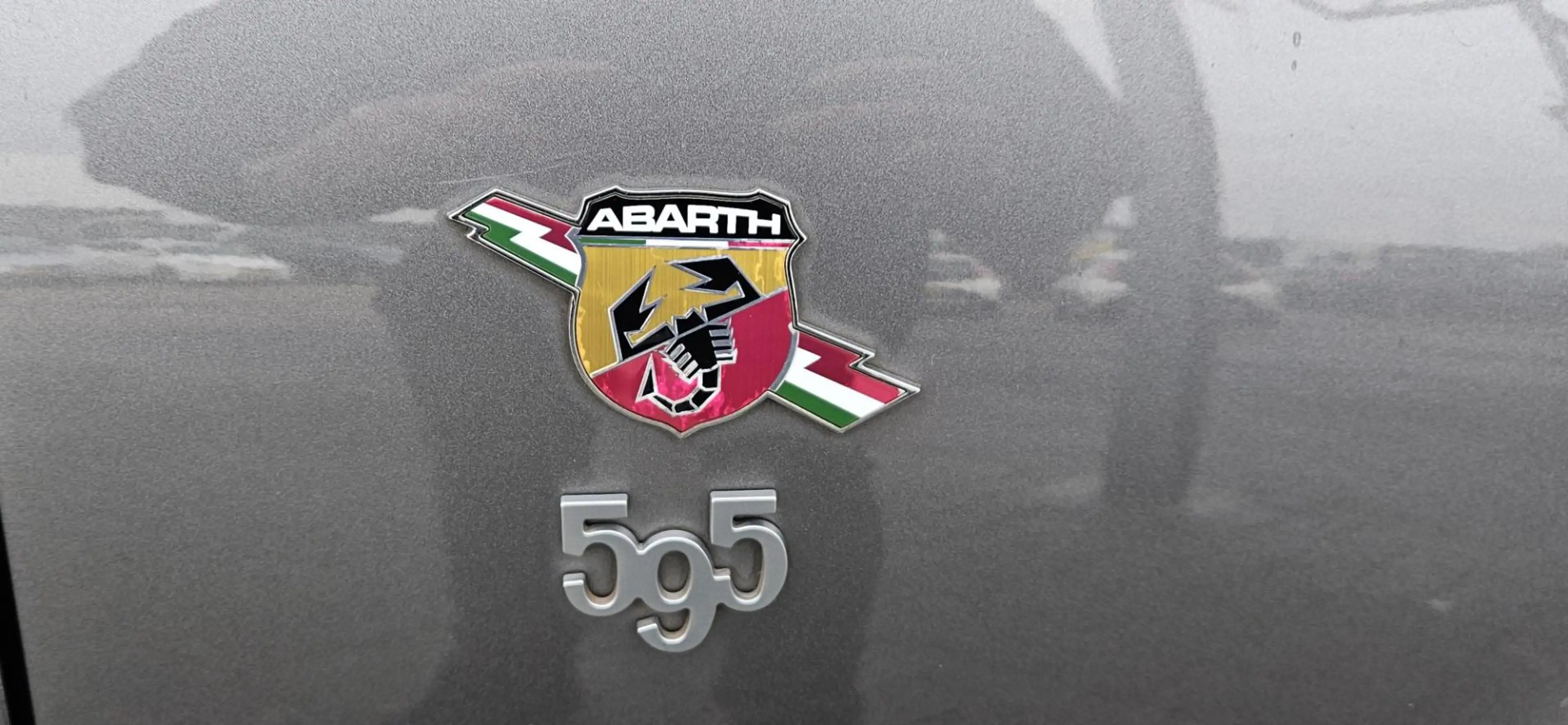 Abarth 500 595 1.4 T-jet 135 Airco Navi PDC Bleutooth 1ste ei — photo 33