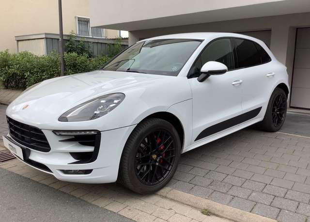 Imagine Porsche Macan GTS PDK