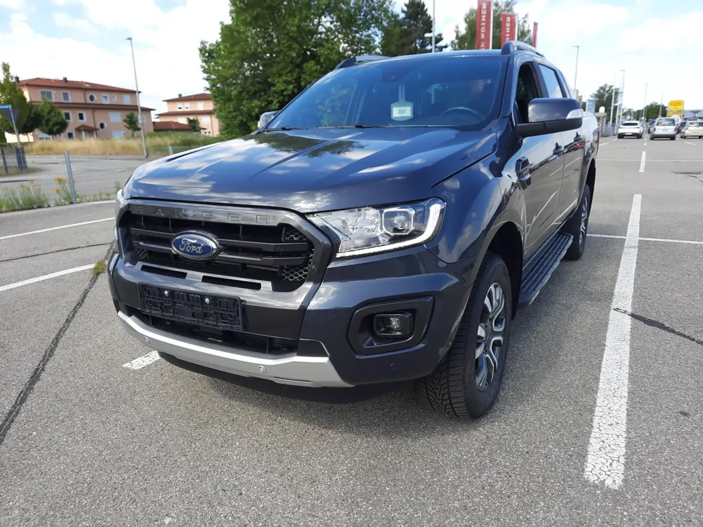 Ford Ranger 2.0 TDCi DOKA 4x4 Wildtrak AHK NAVI RFK Grey - 2