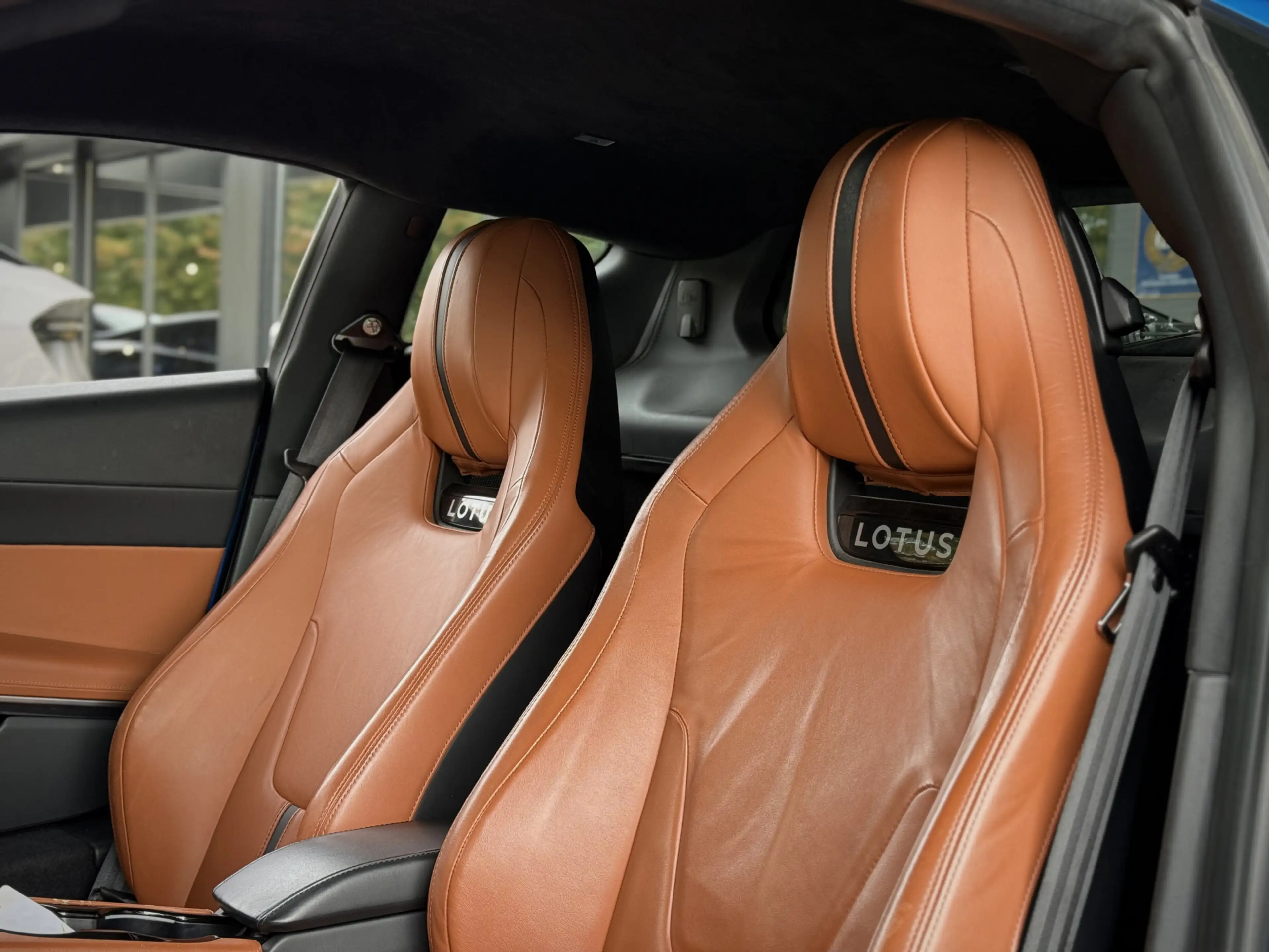 Lotus Emira 3.5 V6 First Edition — photo 11