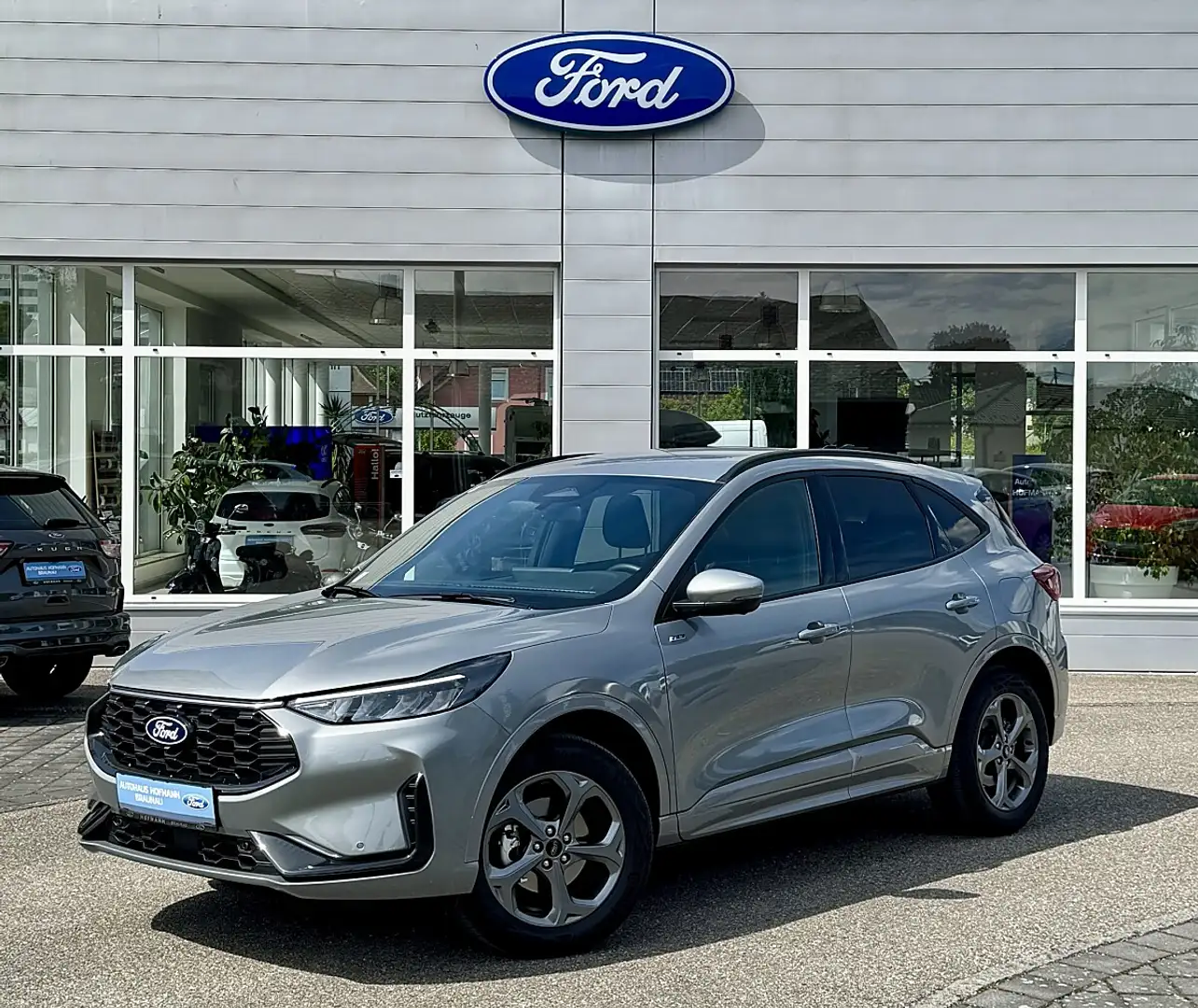 Ford Kuga 2,5 Duratec FHEV ST-Line Allrad Aut. Silber - 1
