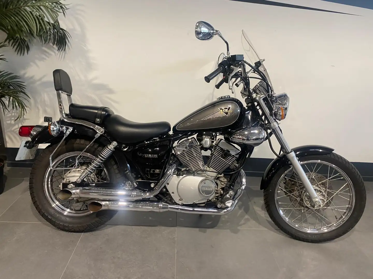 Yamaha - 1