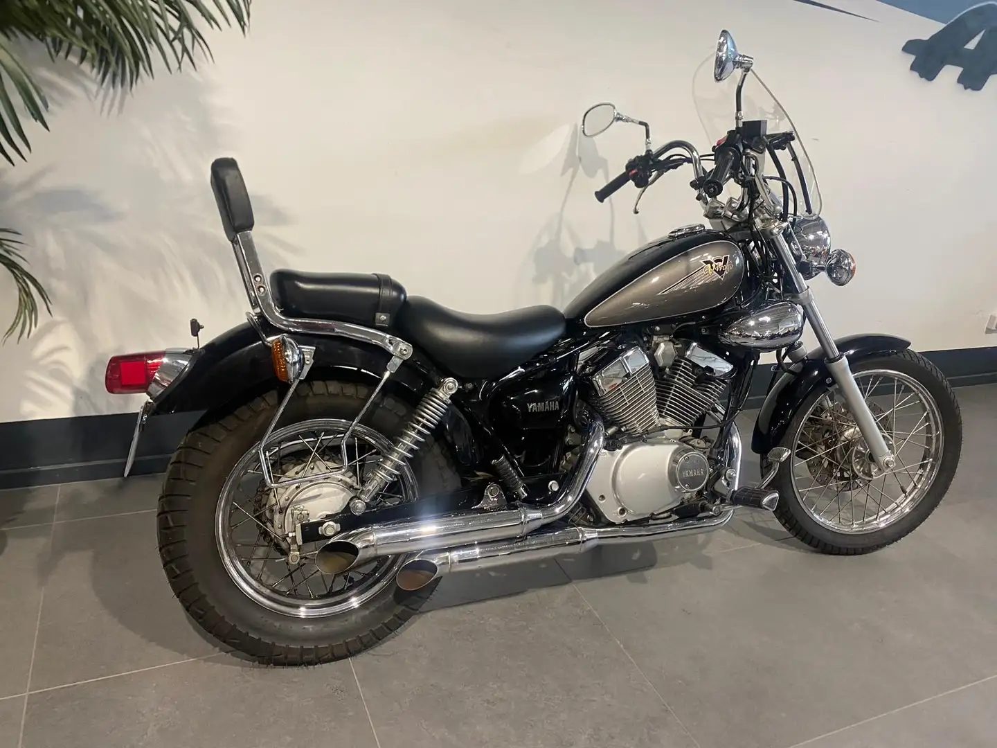 Yamaha - 2