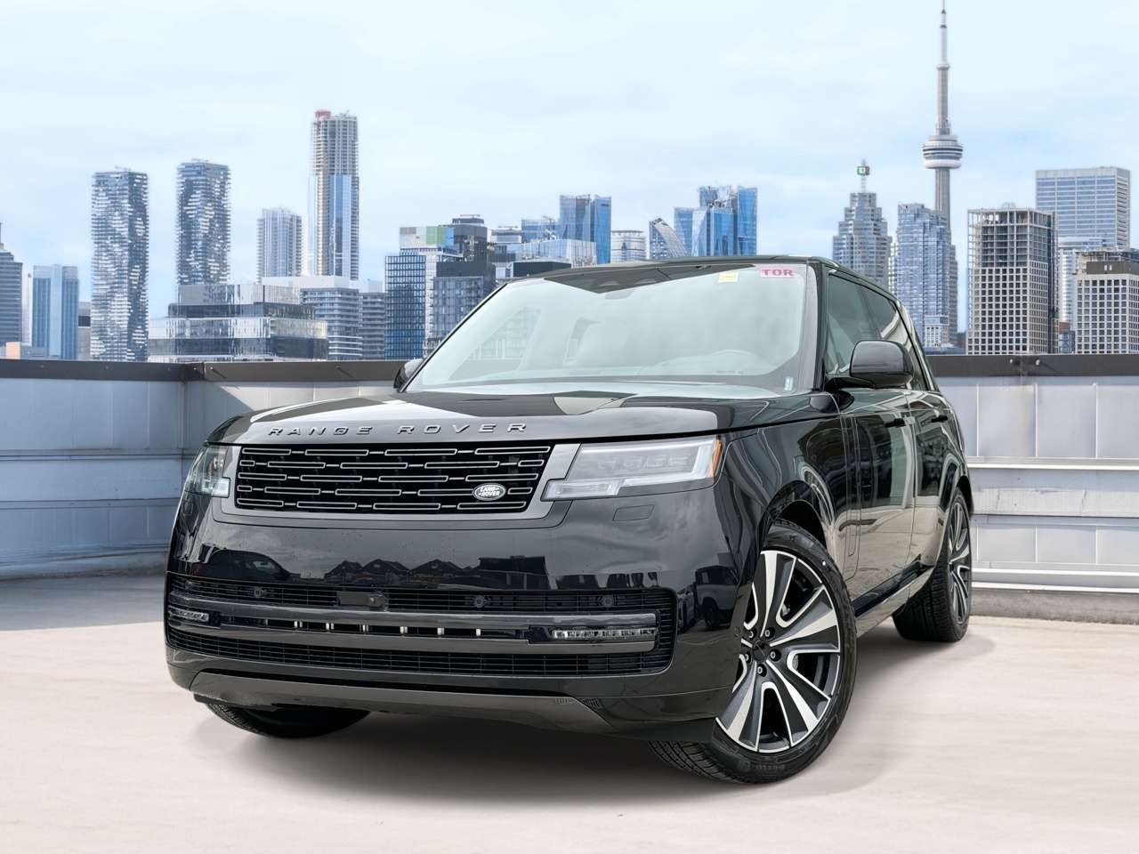2026 Land Rover Range Rover P460e SE SWB