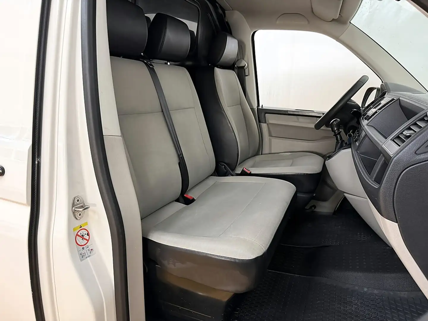 Volkswagen T6 Transporter T6 Kastenwagen LR 2,0 TDI BMT Weiß - 2
