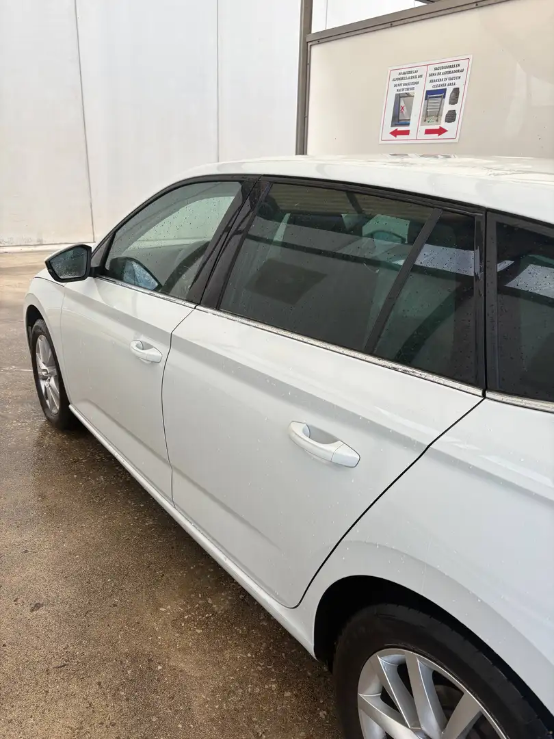 Skoda Scala Scala 1.0 TSI Ambition 81kW Ambition Blanco - 2