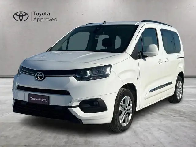 Toyota Proace City Verso 1.5D 100 CV S&S Short D Lounge IVA ESCLUSA
