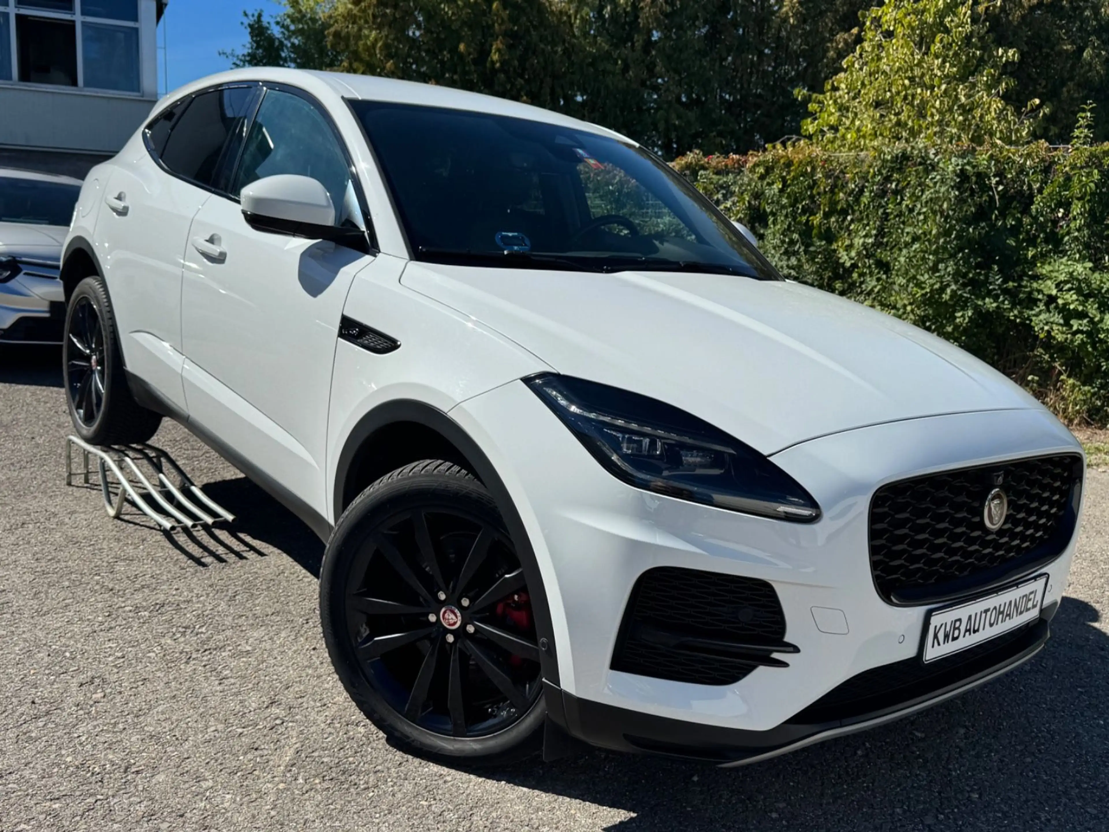 Jaguar E-Pace E-PACE SE AWD — photo 7