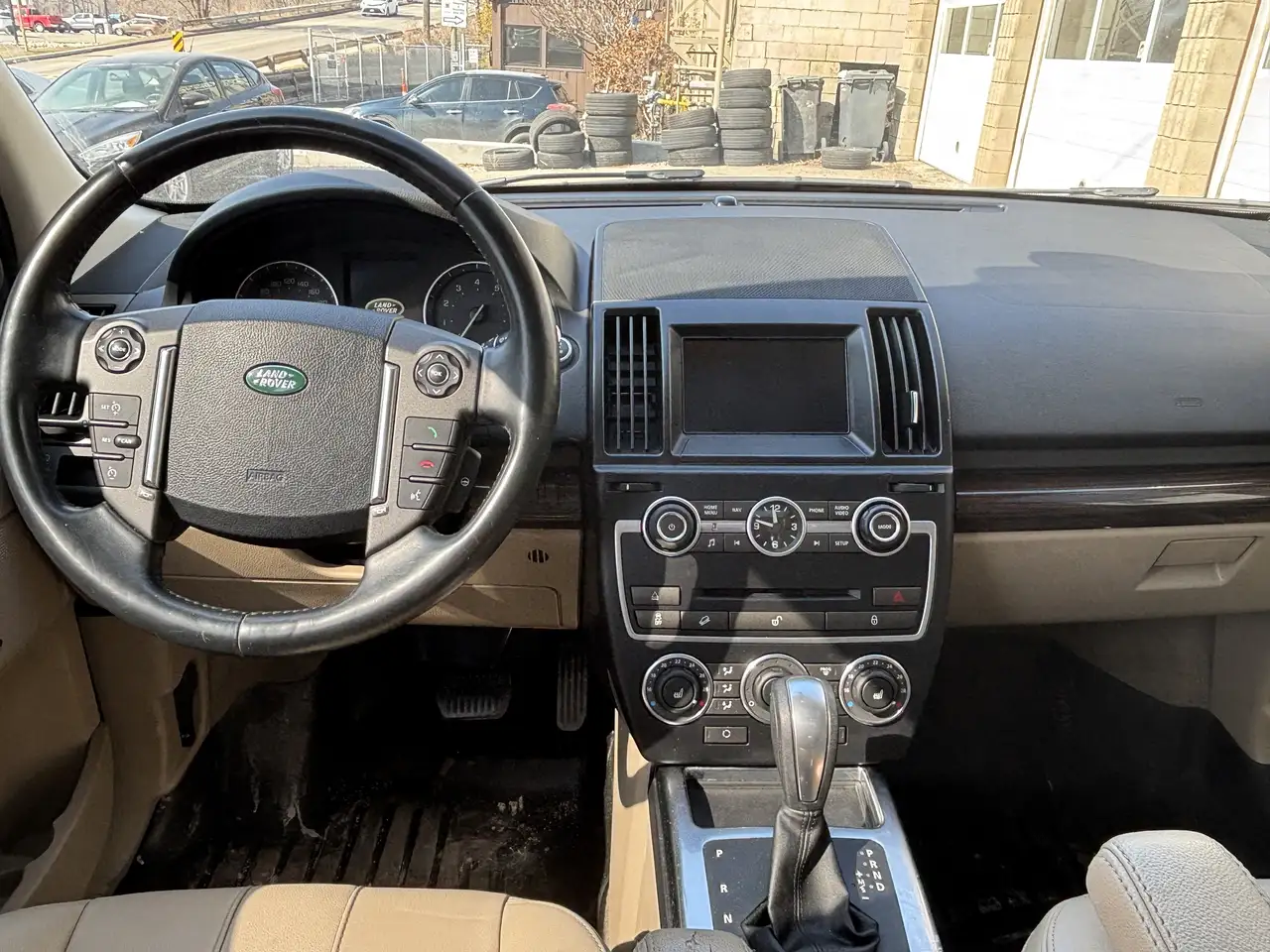 Land Rover LR2 снимка Land Rover LR2