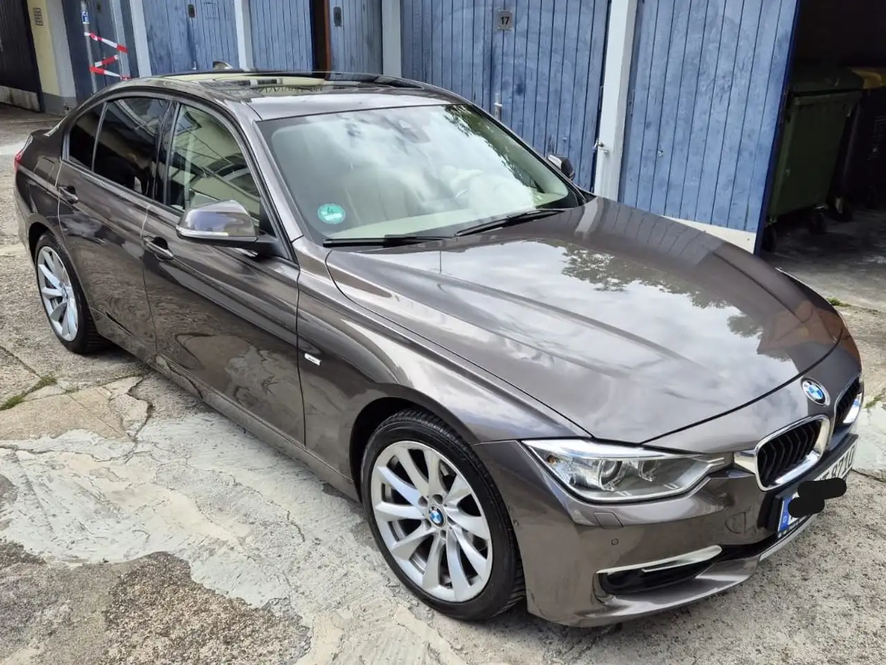BMW 320
