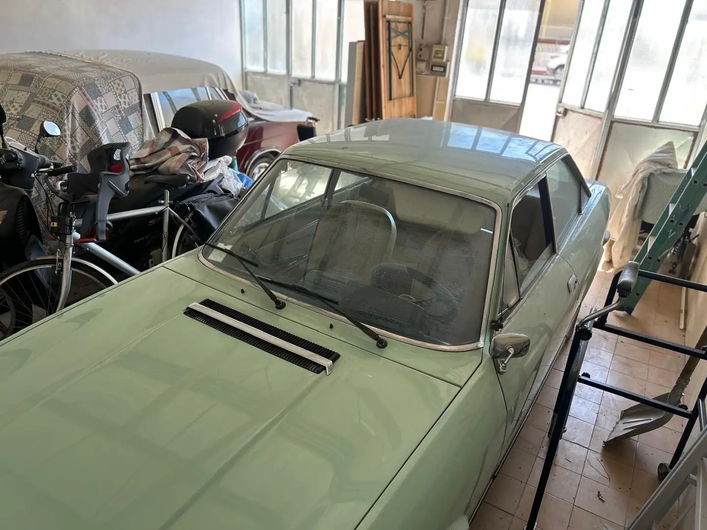 Fiat 124 Coupè sport Grün - 2