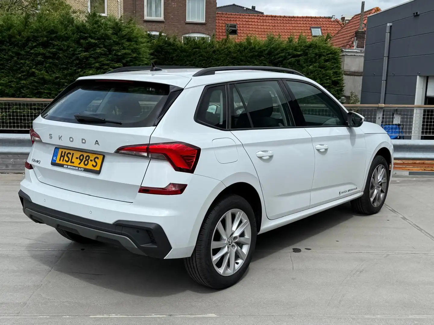 Skoda Kamiq 1.0 TSI 110pk DSG Selection | Carplay | Parkeersen Wit - 2