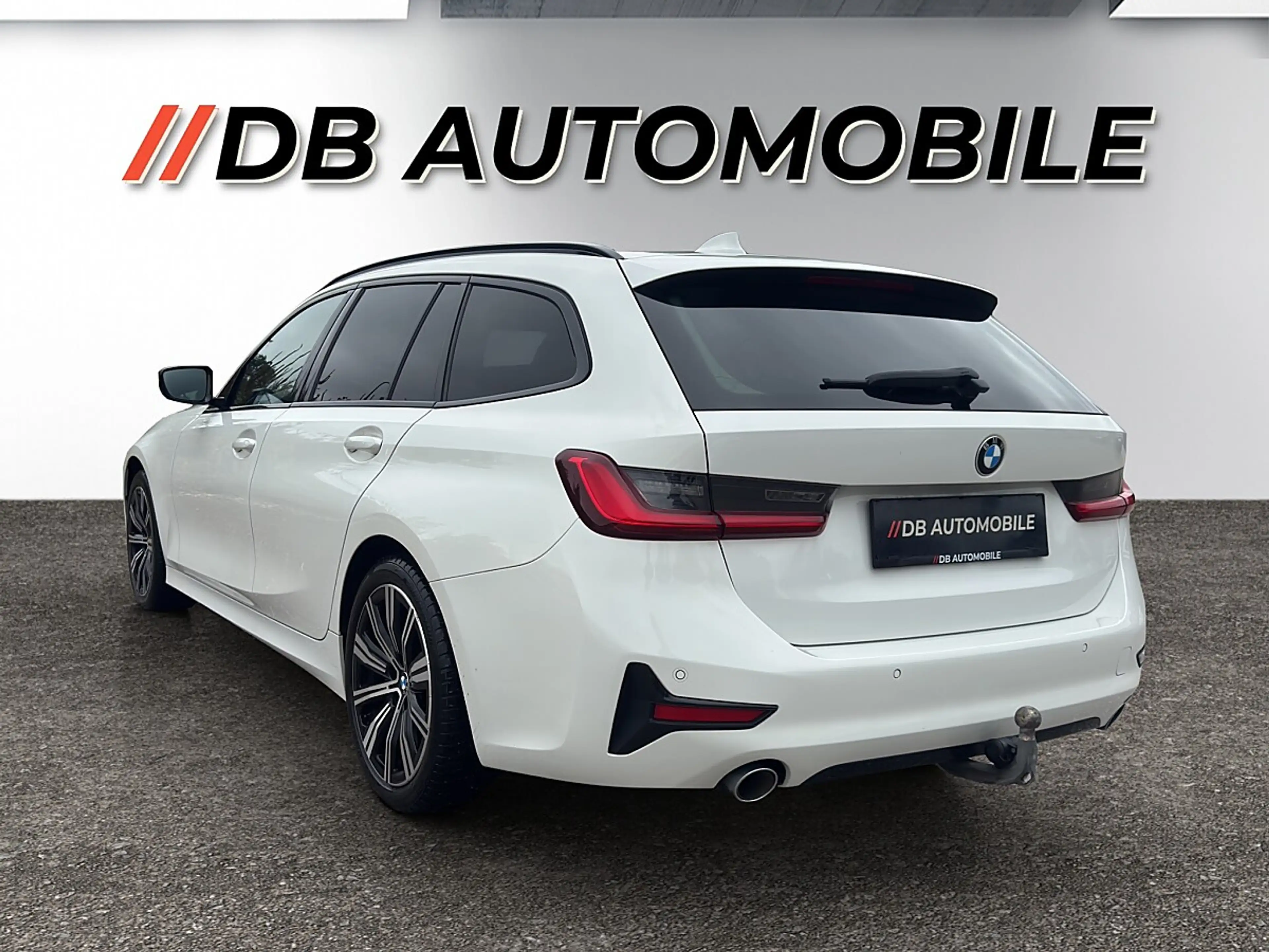BMW 318 d Touring M-Packet *ACC*Lineasist*AHK*Virtual C... — photo 5