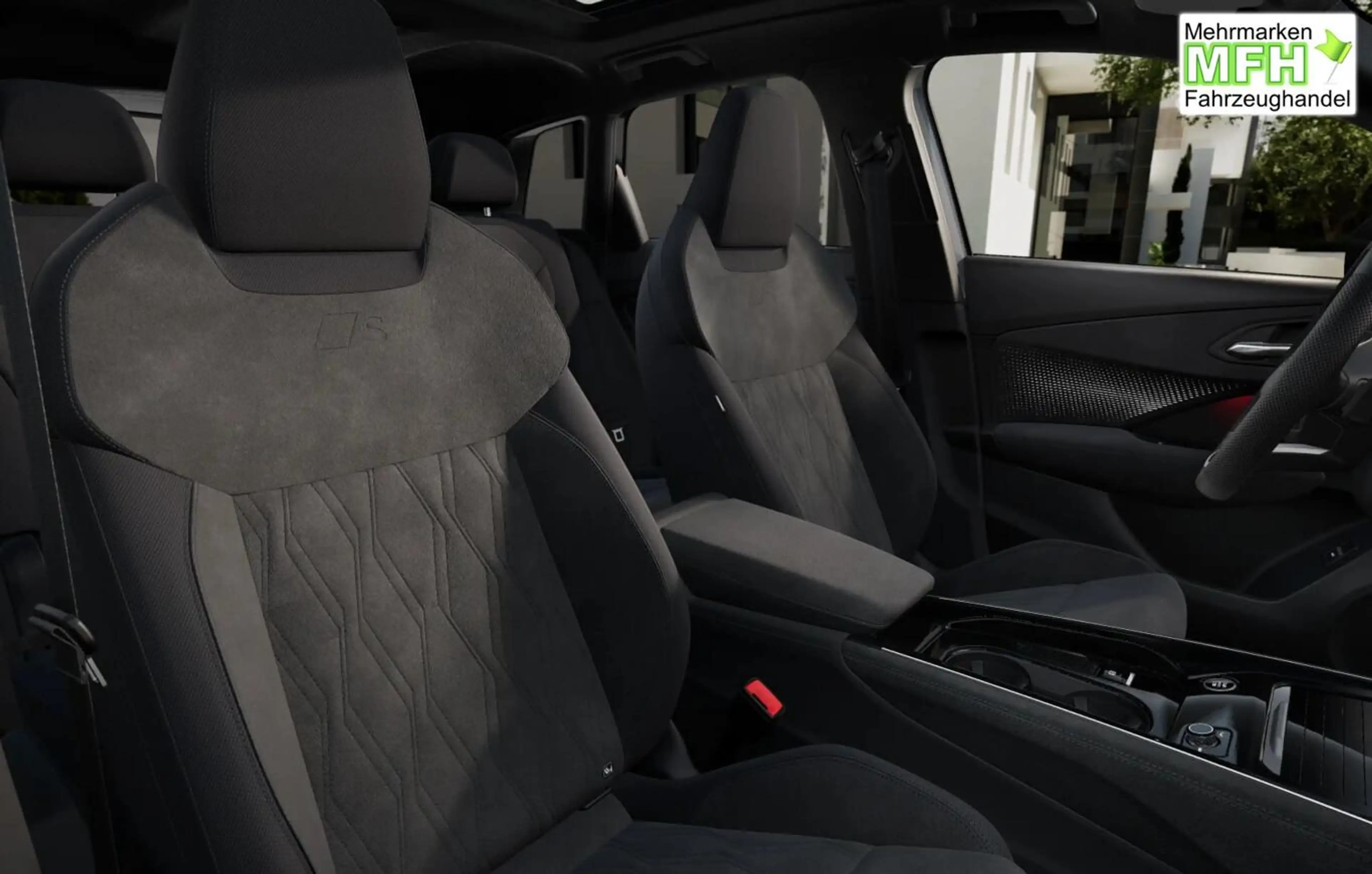 Audi Q3 2xS line Tech+ Pano KlimaP PrivG 19Z PDC+ eHK 1... — photo 4